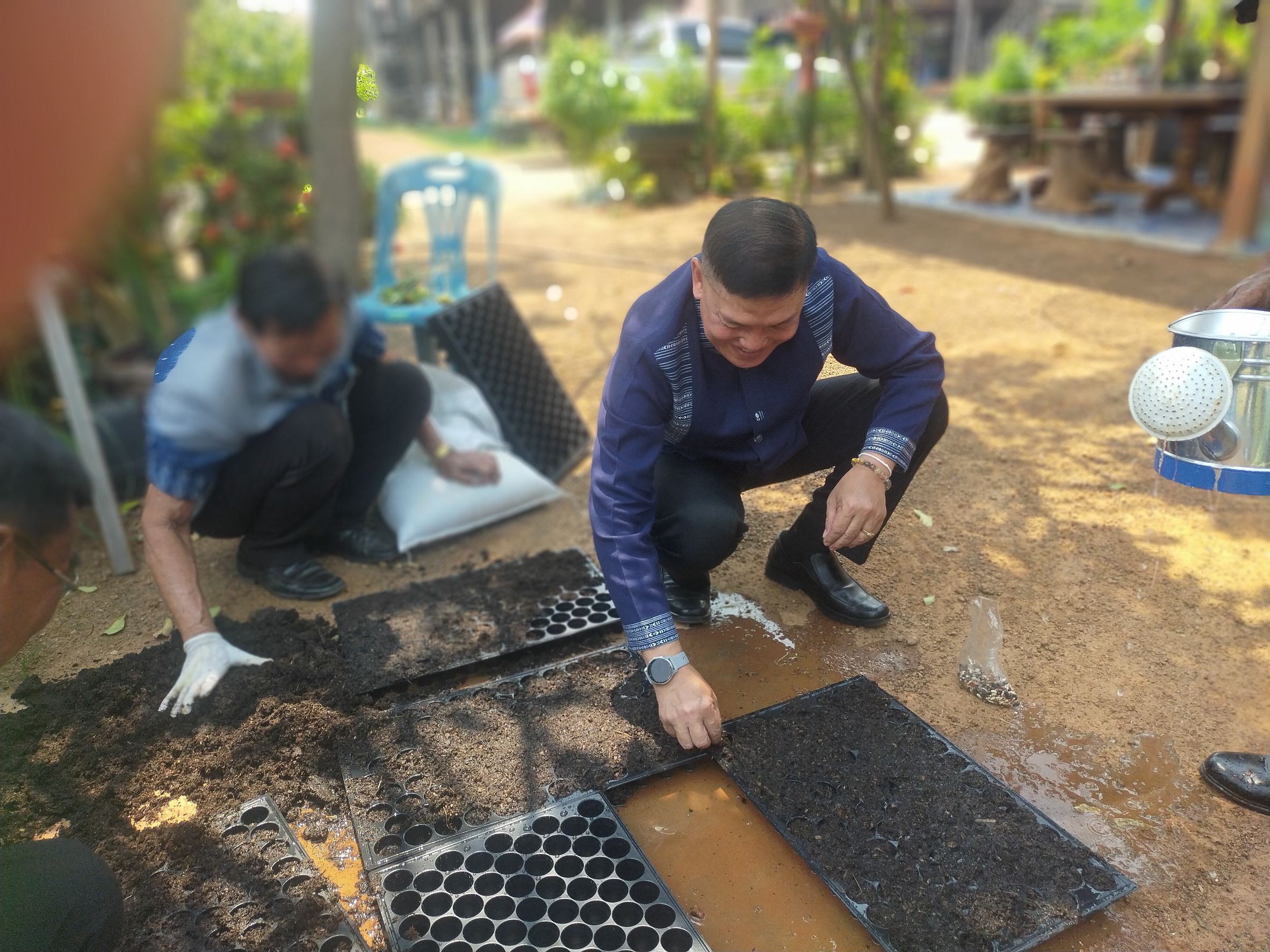 ดอนกอย หมู่บ้านพัฒนาที่ยั่งยืน (Sustainable Village) : แบ่งปันองค์ความรู้สู่หมู่บ้านพัฒนาที่ยั่งยืน สู่คณะผู้บริหารและหัวหน้าส่วนราชการและผู้แทนตำบลเข้มแข็ง ของจังหวัดร้อยเอ็ด