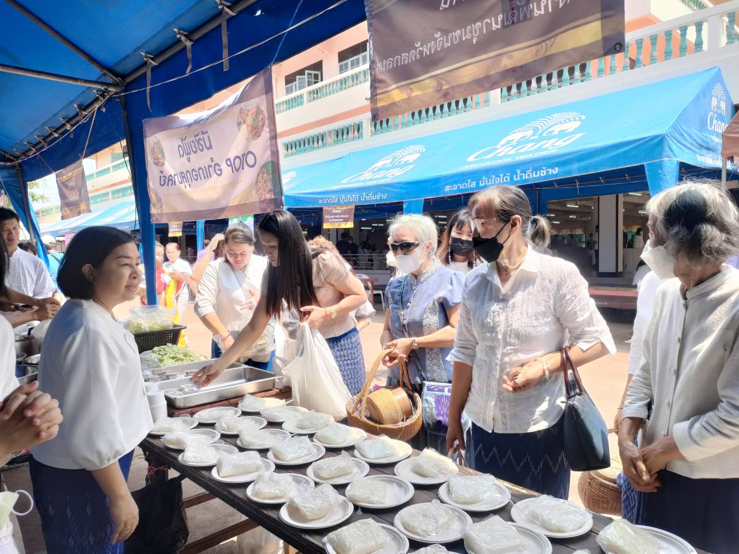พช. สกลนคร : ร่วมพิธีทำบุญอายุวัฒนมงคล ครบรอบ 68 ปี พระเทพวชิรรังษี