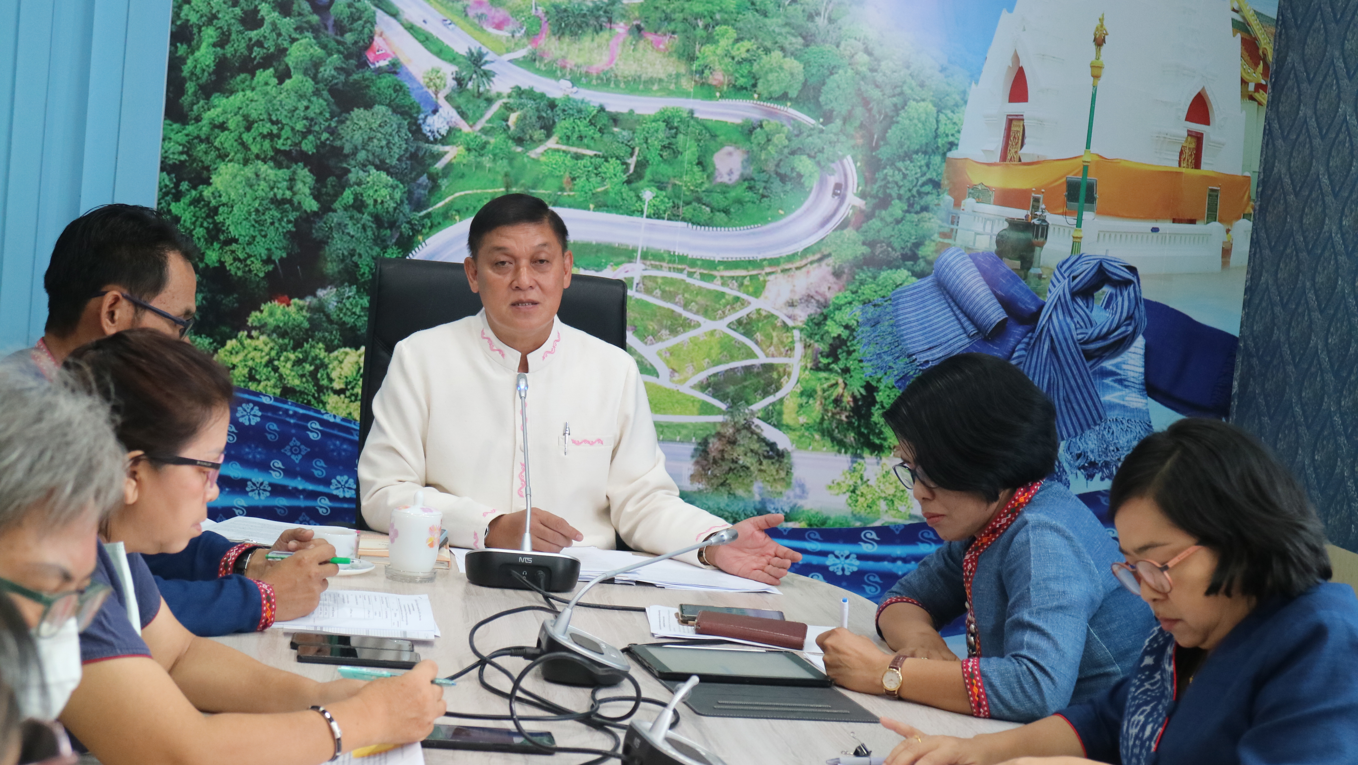 พช. สกลนคร จัดประชุมเจ้าหน้าที่พัฒนาชุมชนจังหวัดสกลนคร ประจำเดือนเมษายน