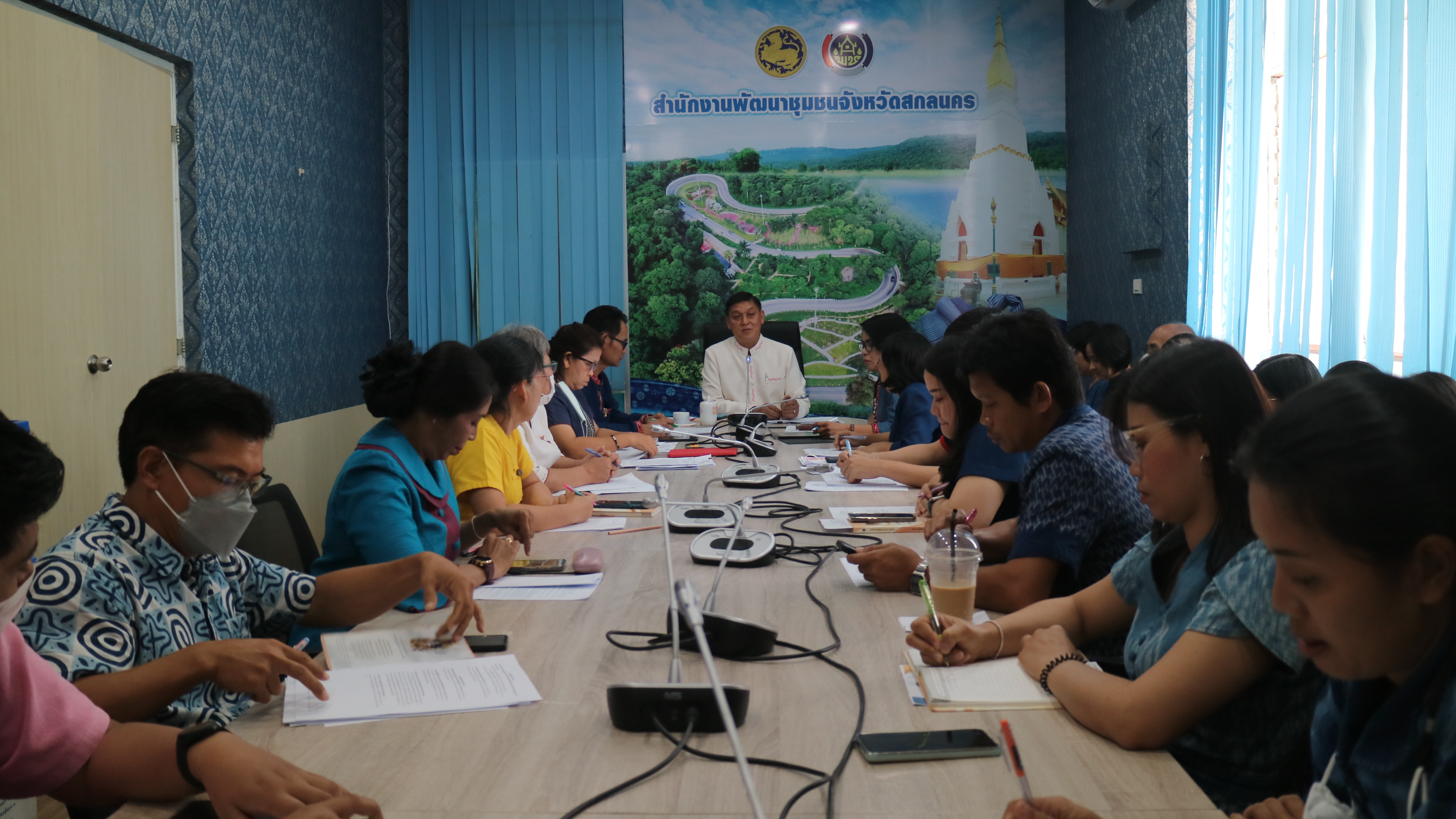 พช. สกลนคร จัดประชุมเจ้าหน้าที่พัฒนาชุมชนจังหวัดสกลนคร ประจำเดือนเมษายน