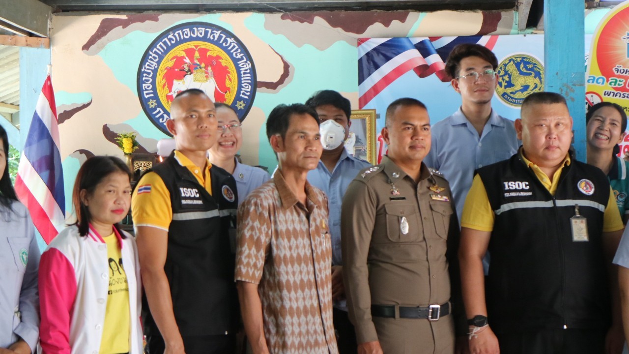 ? พช. สกลนคร : ร่วมพิธีเปิดการฝึกอบรมตามโครงการช่วยเหลือผู้เสพ/ผู้ติดยาเสพติดของศูนย์ฟื้นฟูทางสังคม จังหวัดสกลนคร ประจำปีงบประมาณ พ.ศ.2566 ?