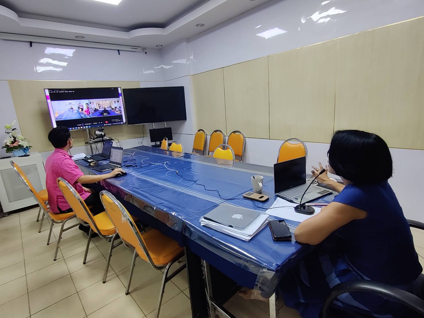 ? พช.สกลนคร : ประชุมขับเคลื่อนการดำเนินงานโครงการพัฒนาชุมชนดิจิทัล 4.0 ประจำปี 2566 ผ่านระบบ Cisco Webex ?