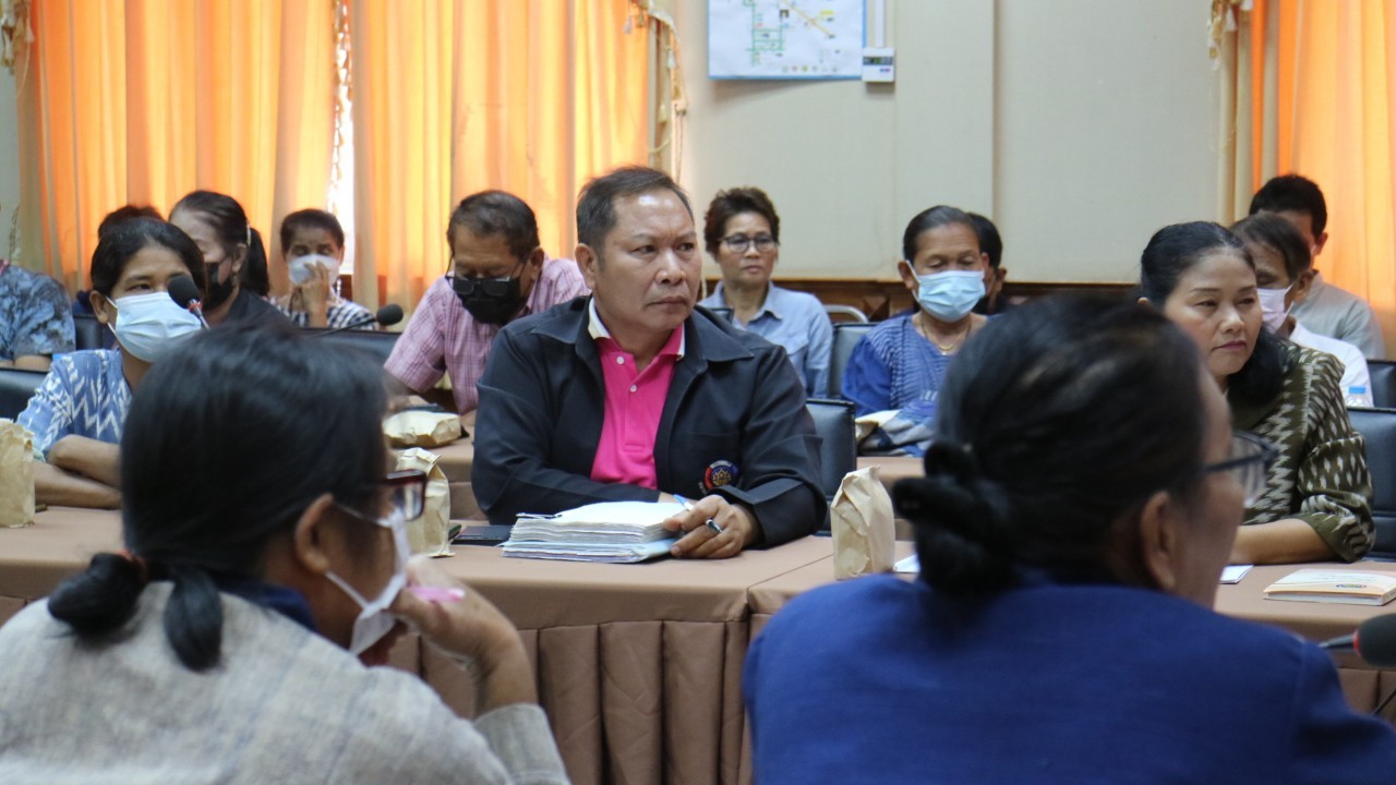 พช.สกลนคร : จัดประชุม ผู้ผลิต ผู้ประกอบการ OTOP ในเขตพื้นที่จังหวัดสกลนคร