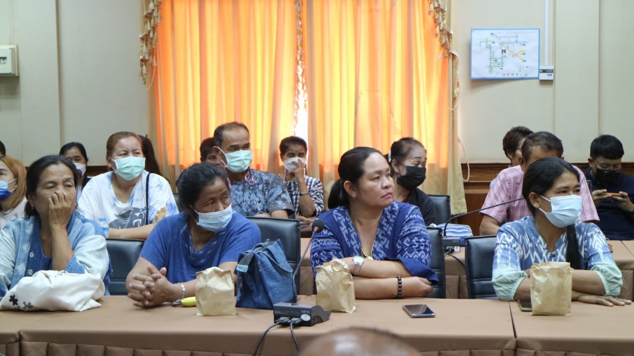 พช.สกลนคร : จัดประชุม ผู้ผลิต ผู้ประกอบการ OTOP ในเขตพื้นที่จังหวัดสกลนคร