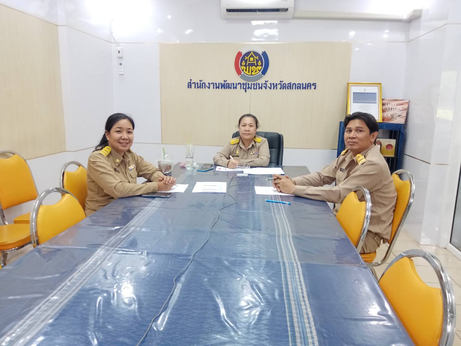 พช.สกลนคร : ร่วมประชุมคณะกรรมการติดตามเร่งรัดการเบิกจ่ายงบประมาณรายจ่ายประจำปีงบประมาณ พ.ศ. 2566 ของกรมการพัฒนาชุมชน ครั้งที่ 5/2566 ผ่านระบบวีดีทัศน์ทางไกล (Video Conference)