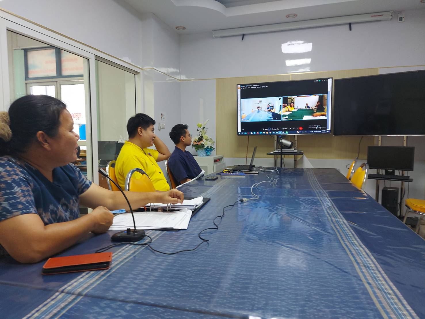 ? พช.สกลนคร : ประชุมติดตามผลการขับเคลื่อนงานและชี้แจงแนวทางการดำเนินงานด้านสารสนเทศการพัฒนาชุมชนผ่านระบบ Cisco Webex ?