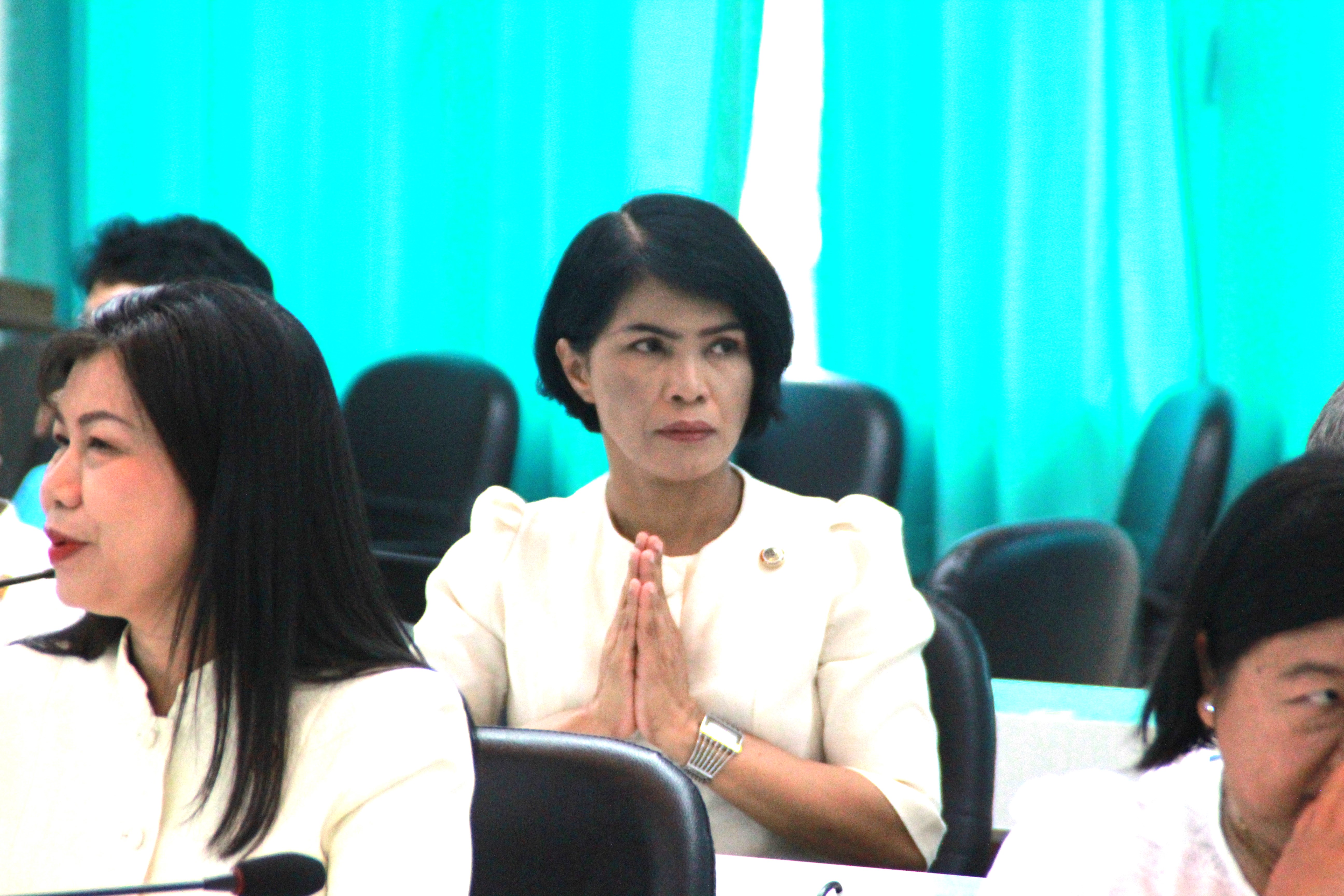 ?จังหวัดสกลนคร ร่วมพิธีเจริญพระพุทธมนต์ ถวายพระกุศลแด่ สมเด็จพระอริยวงศาคตญาณ สมเด็จสังฆราช สกลมหาสังฆปริณายก?