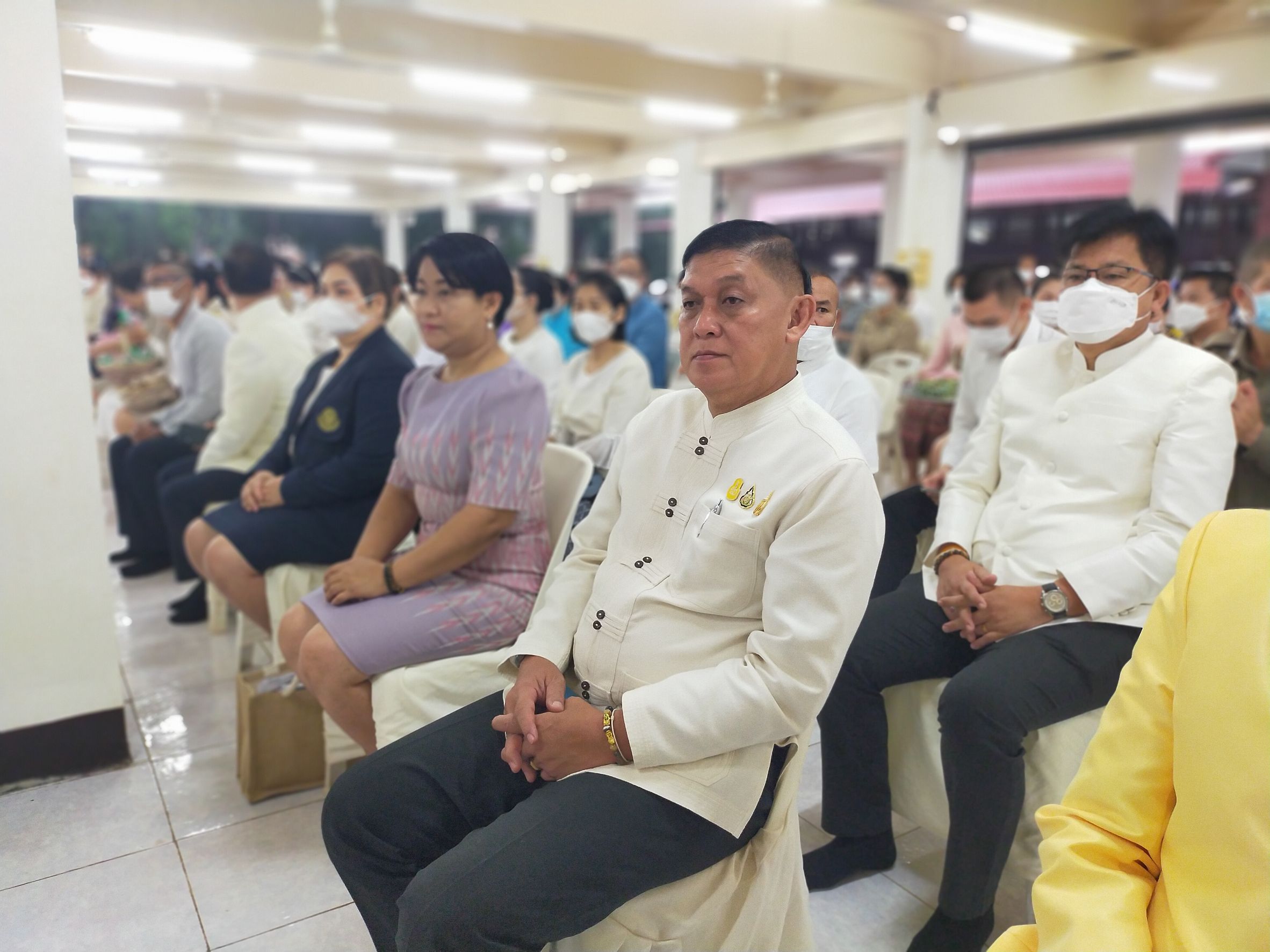 พช.สกลนคร ร่วมทำบุญตักบาตร ถวายพระกุศล ในโอกาสฉลองพระชนมายุ 8 รอบ สมเด็จพระสังฆราช