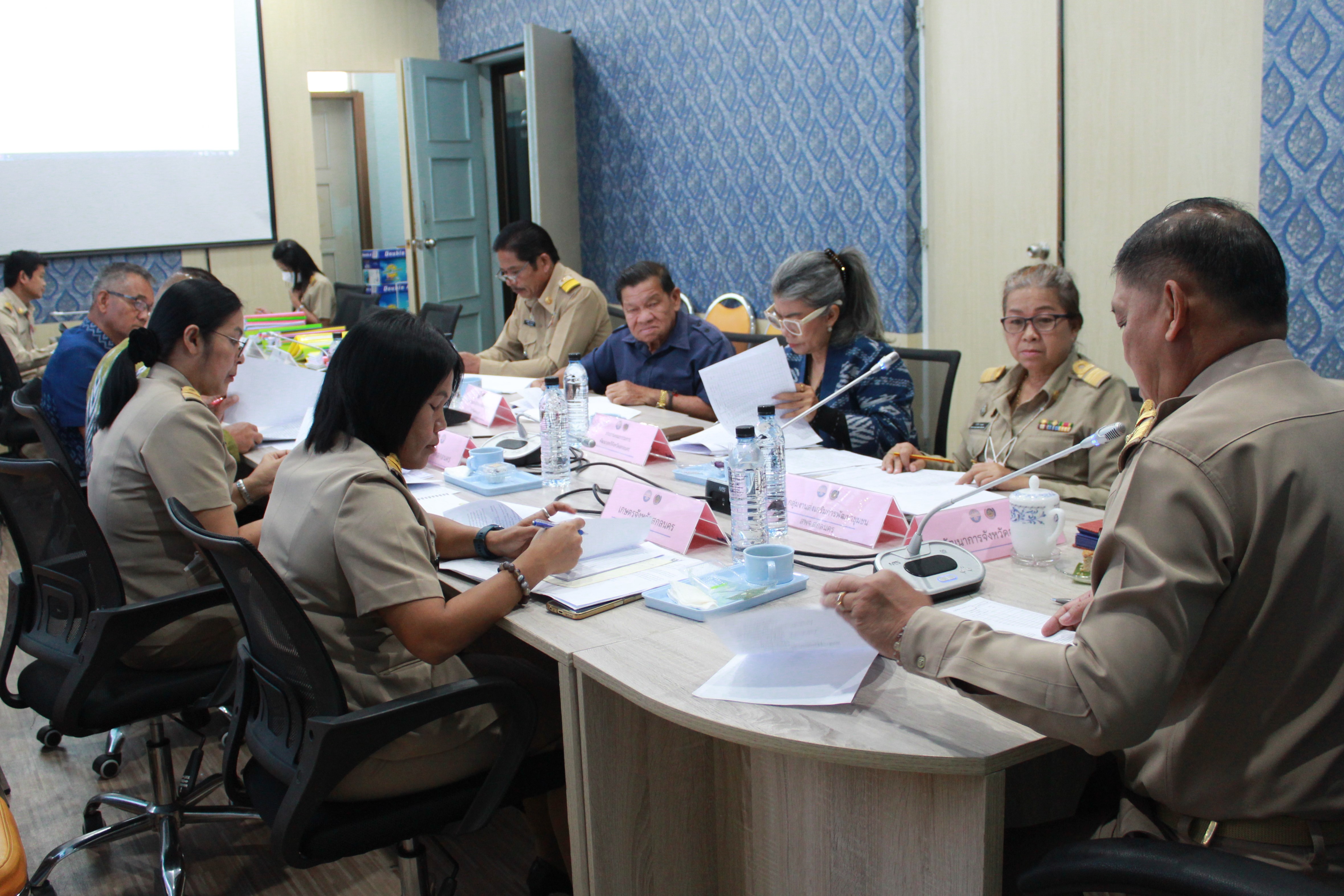 จังหวัดสกลนคร ตรวจประเมินรับรองมาตรฐานการพัฒนาชุมชน (มชช.)