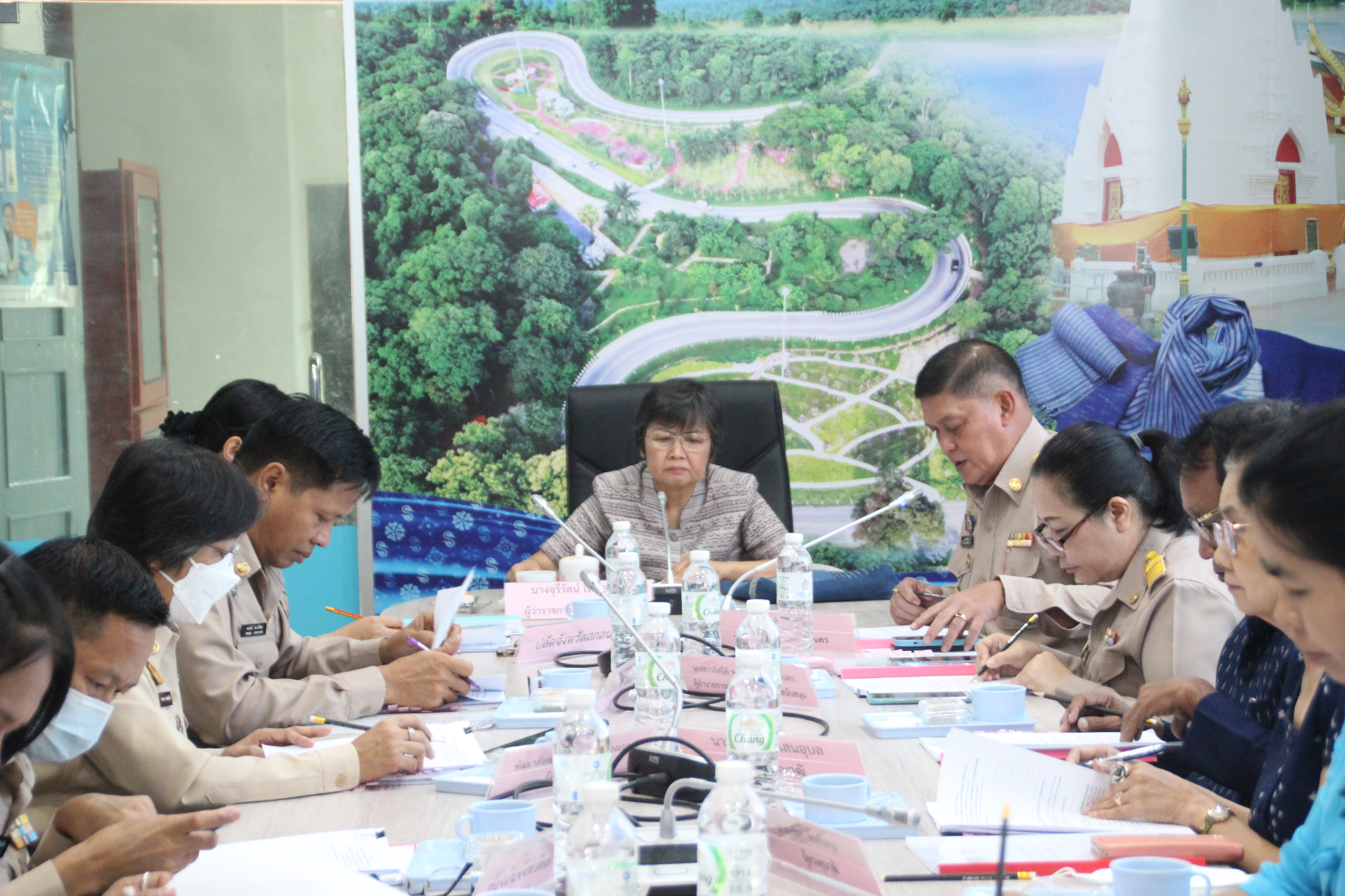 ผู้ว่าฯ สกลนคร เร่งรัดการบริหารจัดการหนี้เกินกำหนดชำระกองทุนพัฒนาบทบาทสตรี จัดทีมช่วยเหลือลูกหนี้ตามมาตรการกองทุนฯ