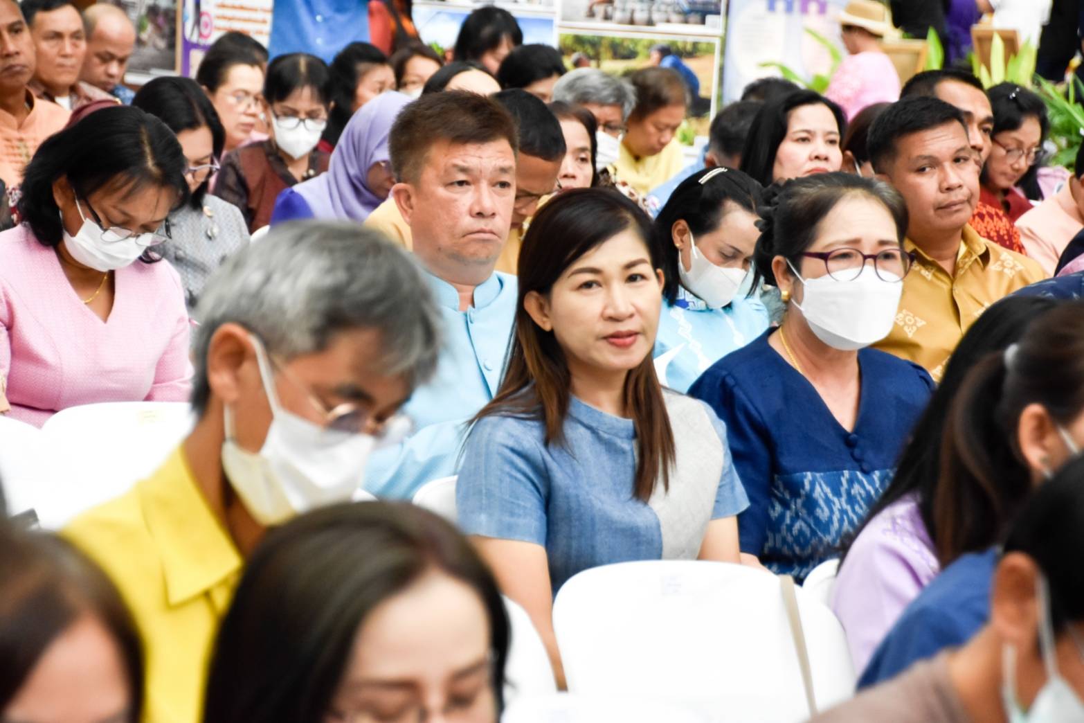 พช.สกลนคร : ร่วมพิธีเปิดการสัมมนาทางวิชาการ เพื่อส่งเสริมให้พัฒนาการอำเภอ ใช้ทุนชุมชนแก้ไขความยากจน เพิ่มประสิทธิภาพการดำเนินงานในพื้นที่