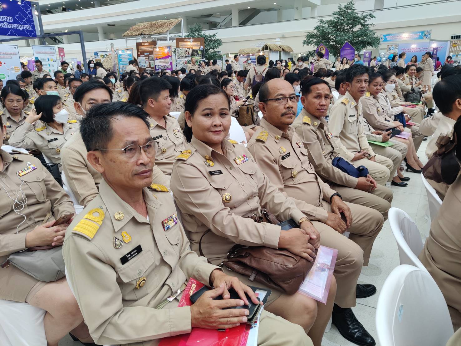 พช.สกลนคร : นำข้าราชการ เข้ารับรางวัลเชิดชูเกียรติ ในงานวันพัฒนาชุมชน ครั้งที่ 12 ปี 2566 (CD DAY 2023)