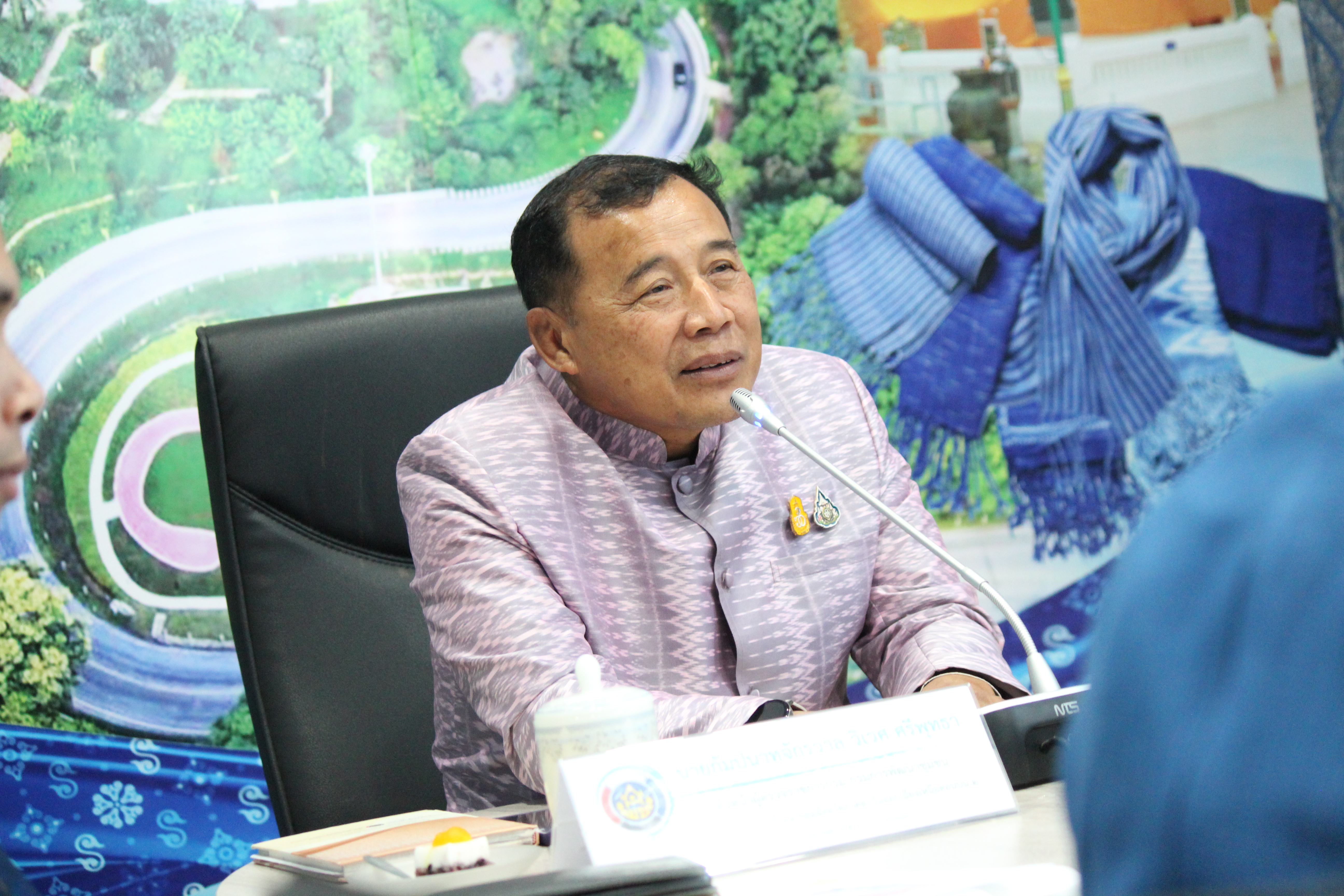 หัวหน้าผู้ตรวจราชการกรมการพัฒนาชุมชน ลงพื้นที่ตรวจติดตามผลปฏิบัติราชการ ในพื้นที่จังหวัดสกลนคร เน้นย้ำ การขับเคลื่อนการทำงานตามนโยบายสำคัญของกระทรวงมหาดไทย และกรมการพัฒนาชุมชน