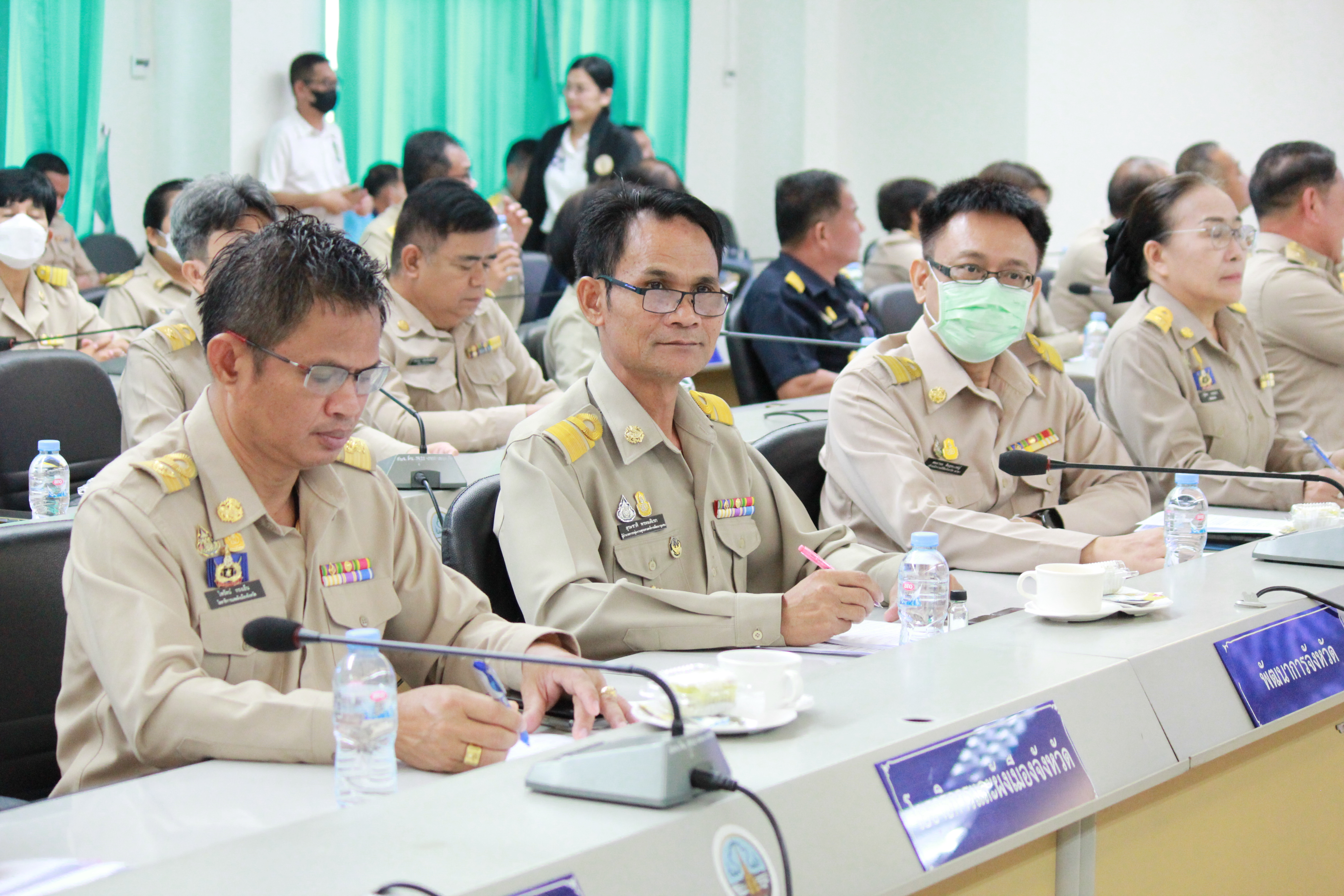 จังหวัดสกลนคร : ประชุมคณะกรมการจังหวัดและหัวหน้าส่วนราชการประจำจังหวัดสกลนคร