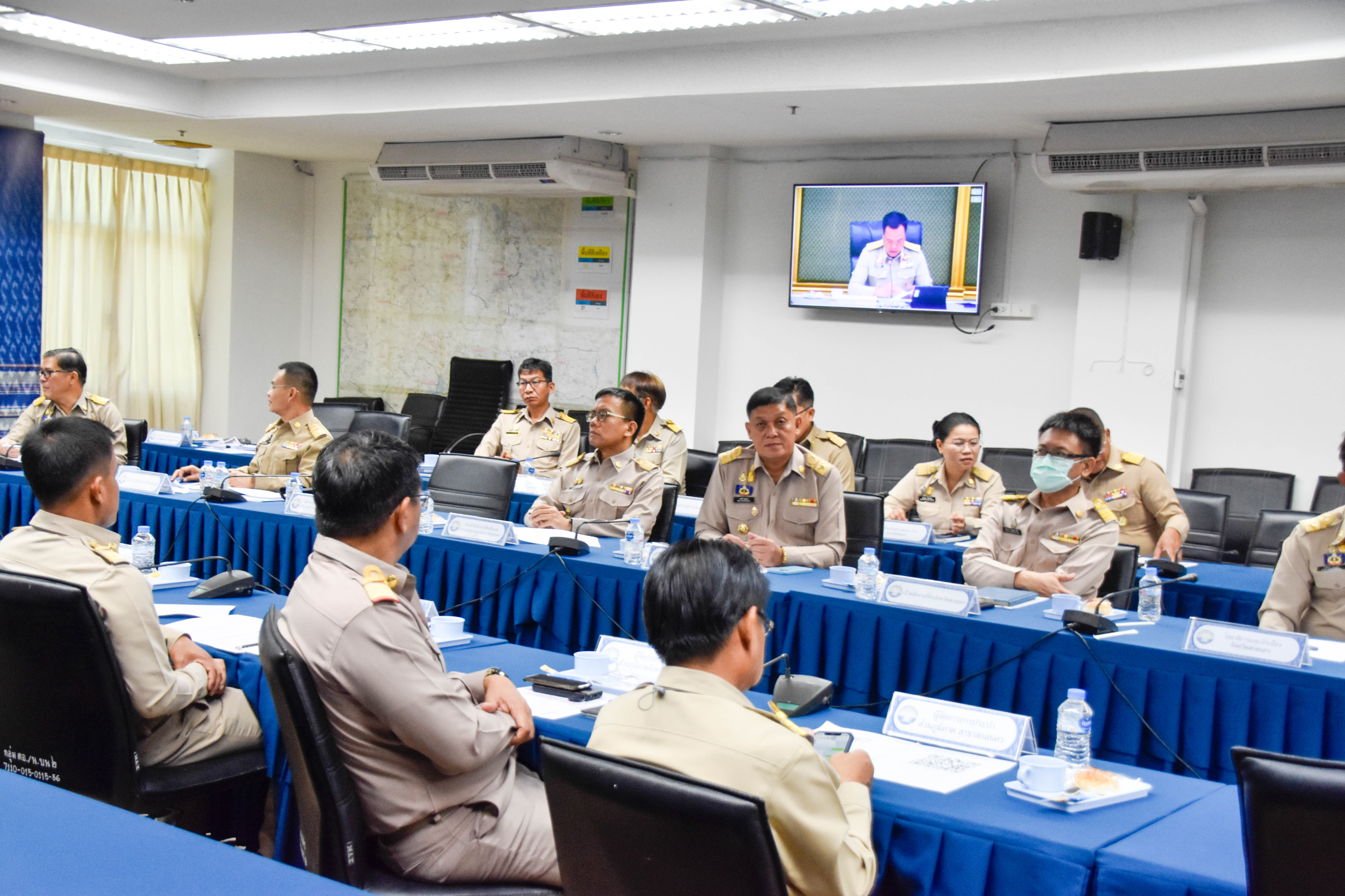 พช.สกลนคร เข้าร่วมการประชุมขับเคลื่อนและติดตามนโยบายของรัฐบาลและภารกิจสำคัญของกระทรวงมหาดไทย ผ่านระบบวีดิทัศน์ทางไกล (VCS)