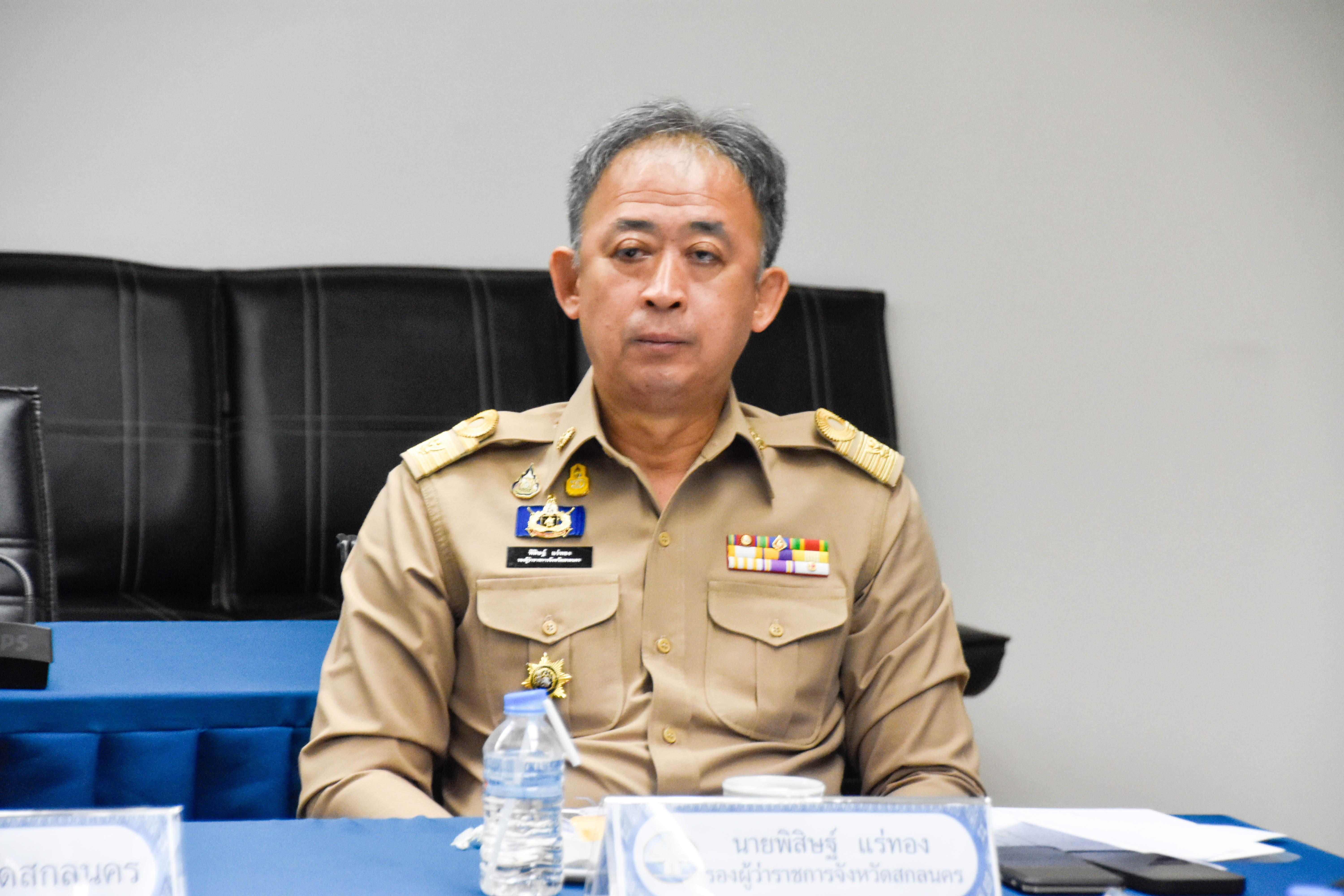 พช.สกลนคร เข้าร่วมการประชุมขับเคลื่อนและติดตามนโยบายของรัฐบาลและภารกิจสำคัญของกระทรวงมหาดไทย ผ่านระบบวีดิทัศน์ทางไกล (VCS)
