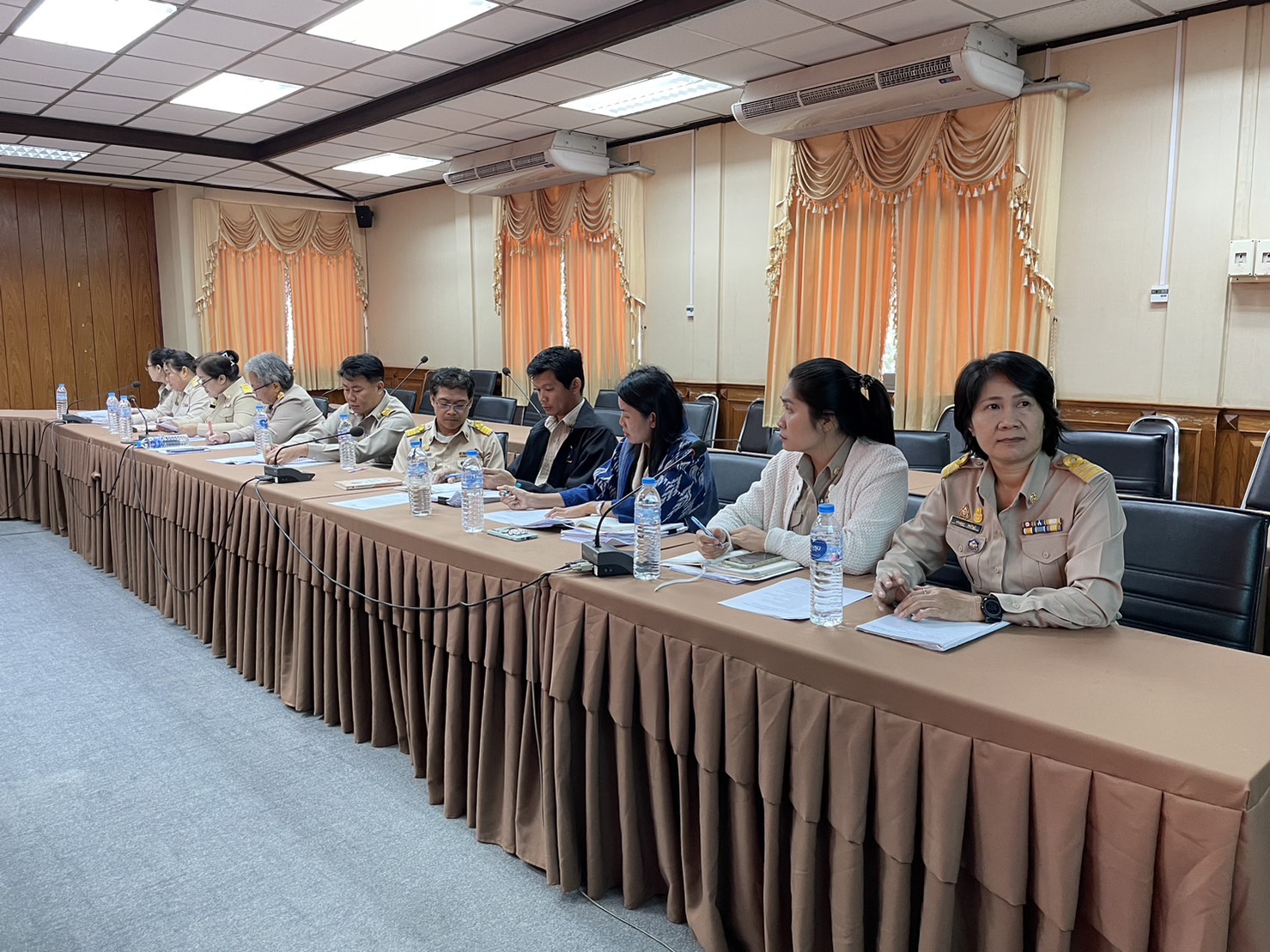 พช.สกลนคร ประชุมเจ้าหน้าที่ พช. ตั้งเป้าหมายเพิ่มสมรรถนะเจ้าหน้าที่ พช. ขับเคลื่อนงานพัฒนาชุมชน ปี 2567 ให้มีประสิทธิภาพ