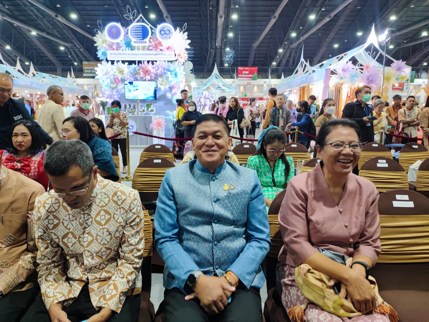 📢พช.สกลนคร : เปิดงาน OTOP City 2023 ช้อปสนุก ส่งท้ายปี สินค้าดีจาก “ภูมิปัญญาไทย” ณ อาคารชาเลนเจอร์ 1-3 ศูนย์แสดงสินค้าและการประชุม อิมแพ็ค เมืองทองธานี อำเภอปากเกร็ด จังหวัดนนทบุรี