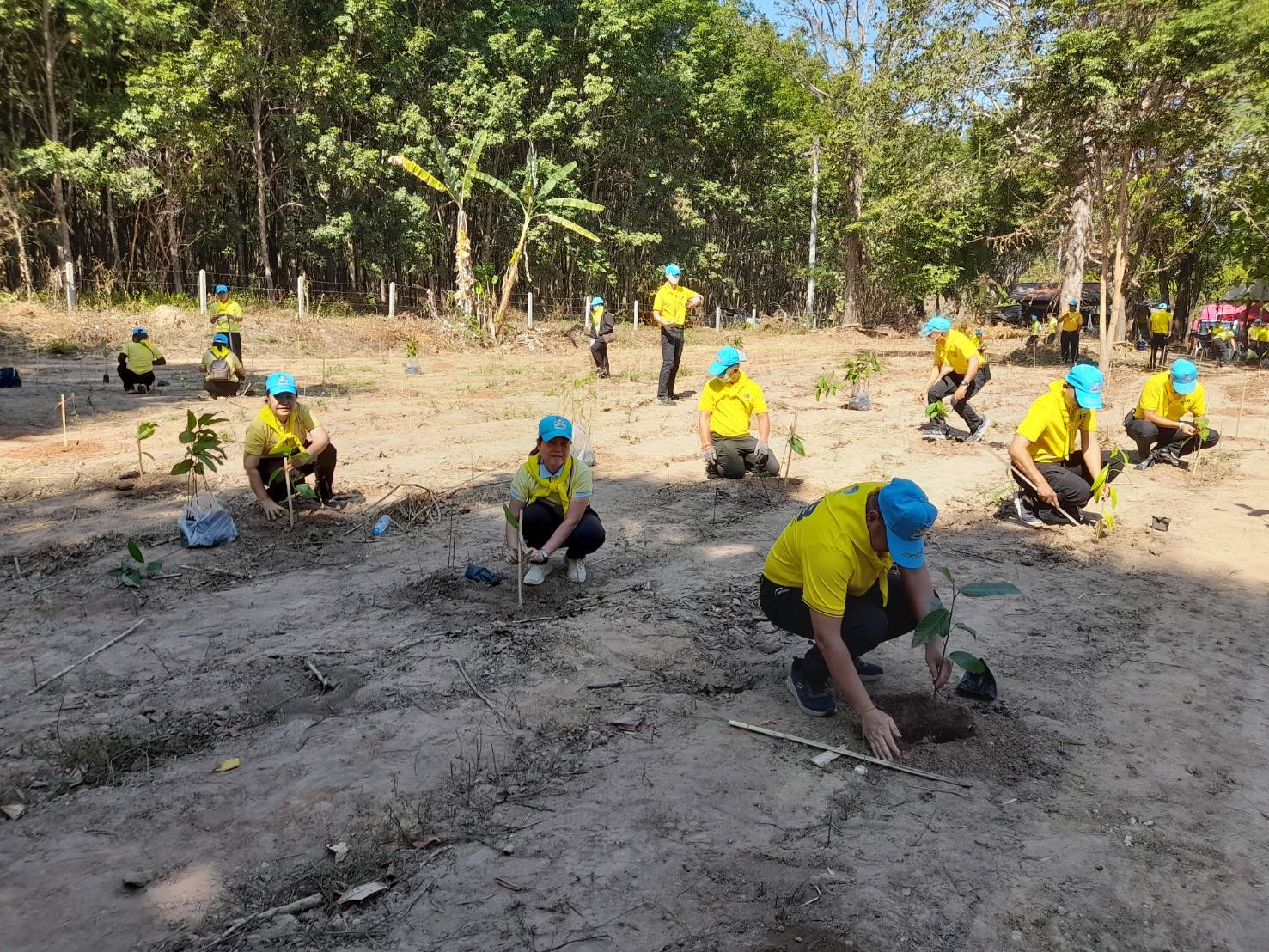 📢จังหวัดสกลนคร : ร่วมกิจกรรมจิตอาสาพระราชทาน ในโครงการจิตอาสาพัฒนาวัดป่าสุทธาวาสเฉลิมพระเกียรติ (หลวงปู่มั่น) บ้านลาดสมบูรณ์ใหม่ จังหวัดสกลนคร