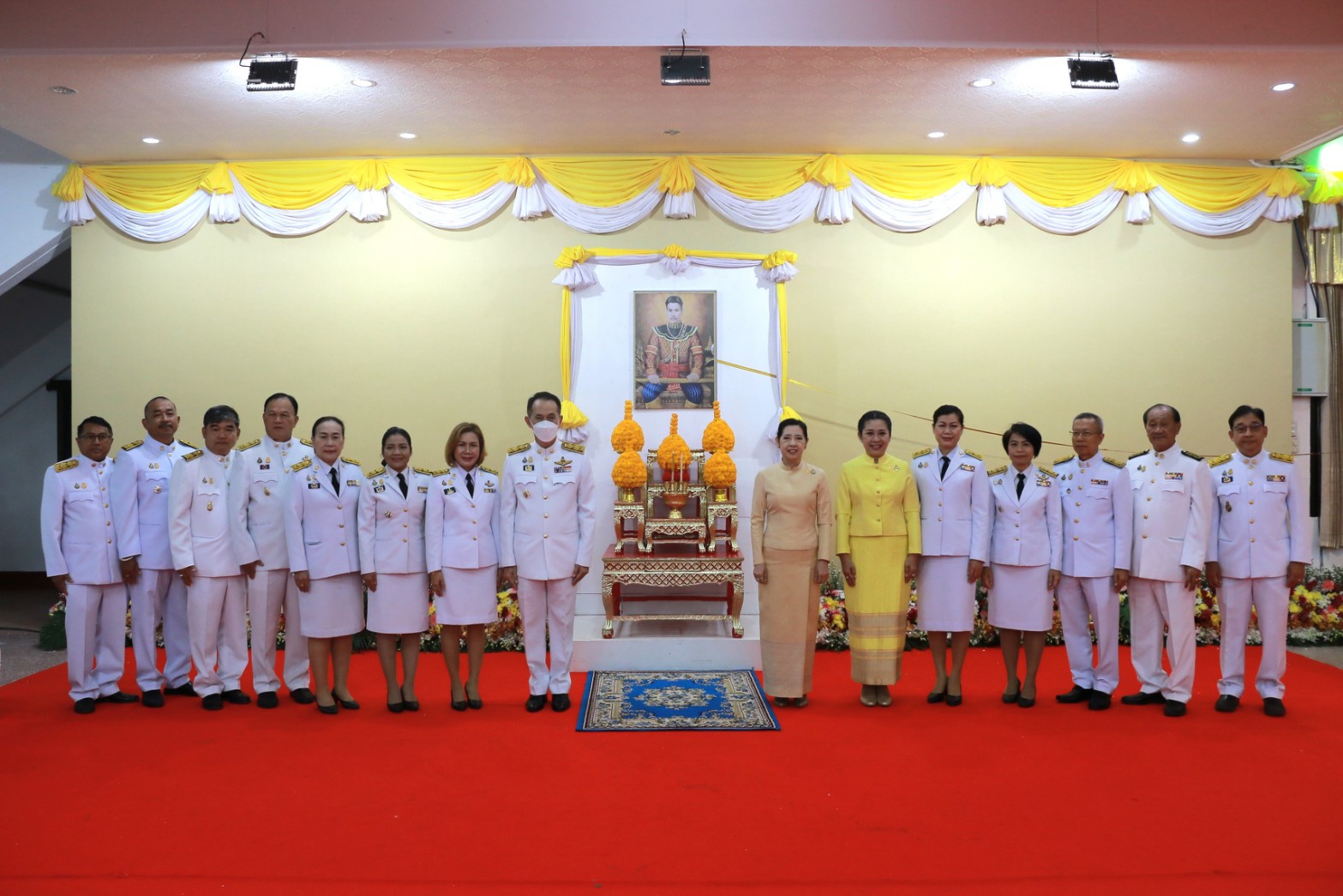 📢พช.สกลนคร : ร่วมพิธีสวดพระพุทธมนต์และทำบุญตักบาตรถวายพระราชกุศล เนื่องในวันสมเด็จพระเจ้าตากสินมหาราช ประจำปี ๒๕๖๖