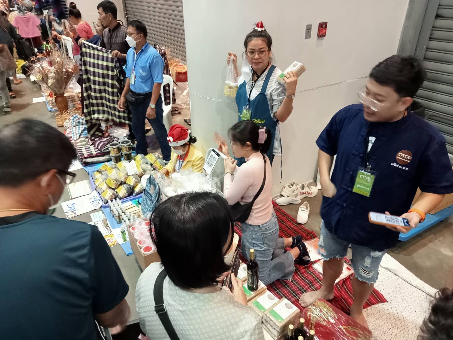 📢พช.สกลนคร : วันสุดท้ายของงาน OTOP City 2023 ช้อปสนุก ส่งท้ายปี สินค้าดีจาก “ภูมิปัญญาไทย” ผู้ผลิต ผู้ประกอบการ OTOP สร้างรายได้ส่งท้ายปี 8,637,097 ปี 2024พบกันใหม่