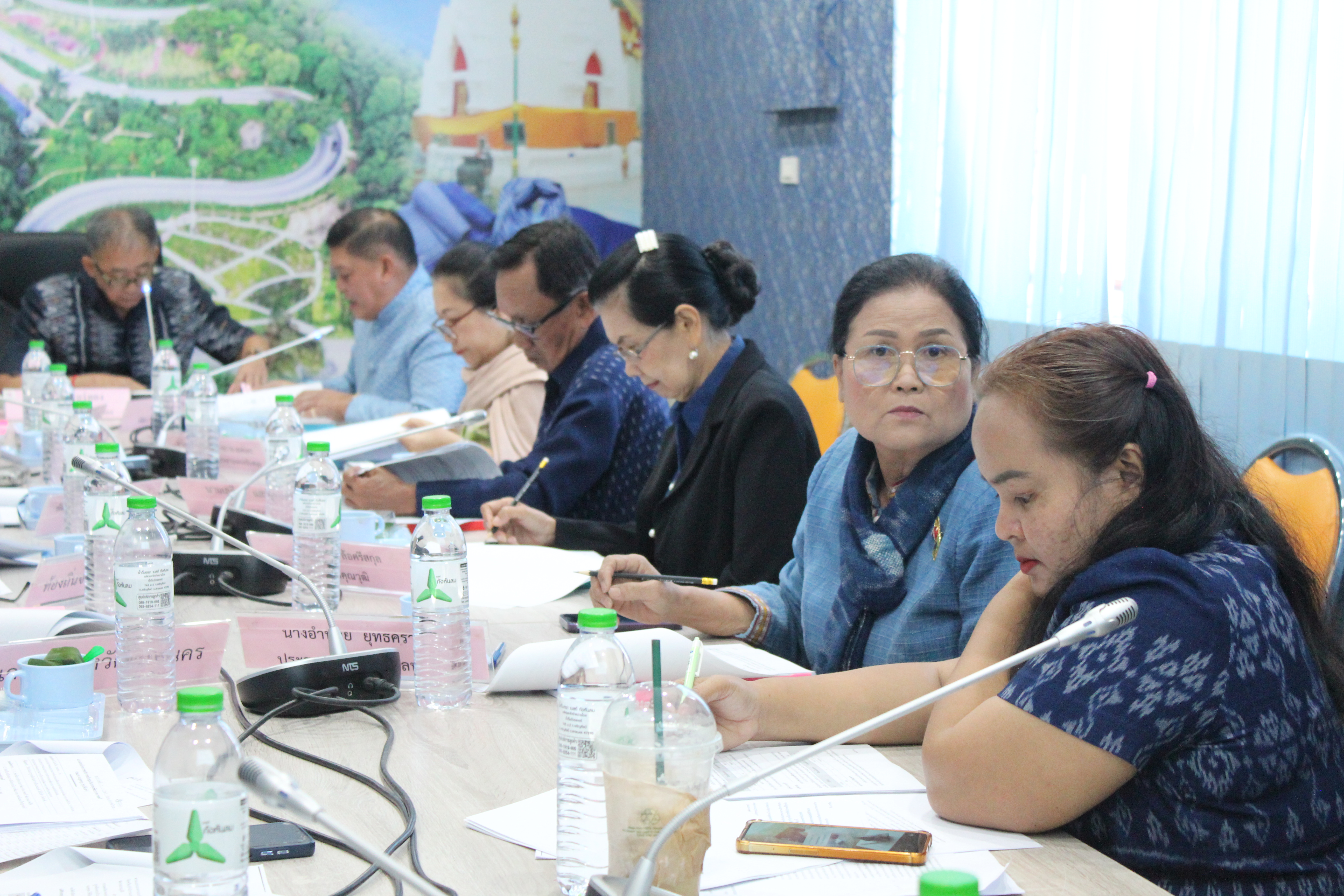 📢พช.สกลนคร : ประชุมคณะอนุกรรมการบริหารกองทุนพัฒนาบทบาทสตรี ระดับจังหวัด จังหวัดสกลนคร ครั้งที่ ๑๐/๒๕๖๖ ณ ห้องประชุมสำนักงานเลขานุการคณะกรรมการบริหารกองทุนพัฒนาบทบาทสตรีจังหวัดสกลนคร