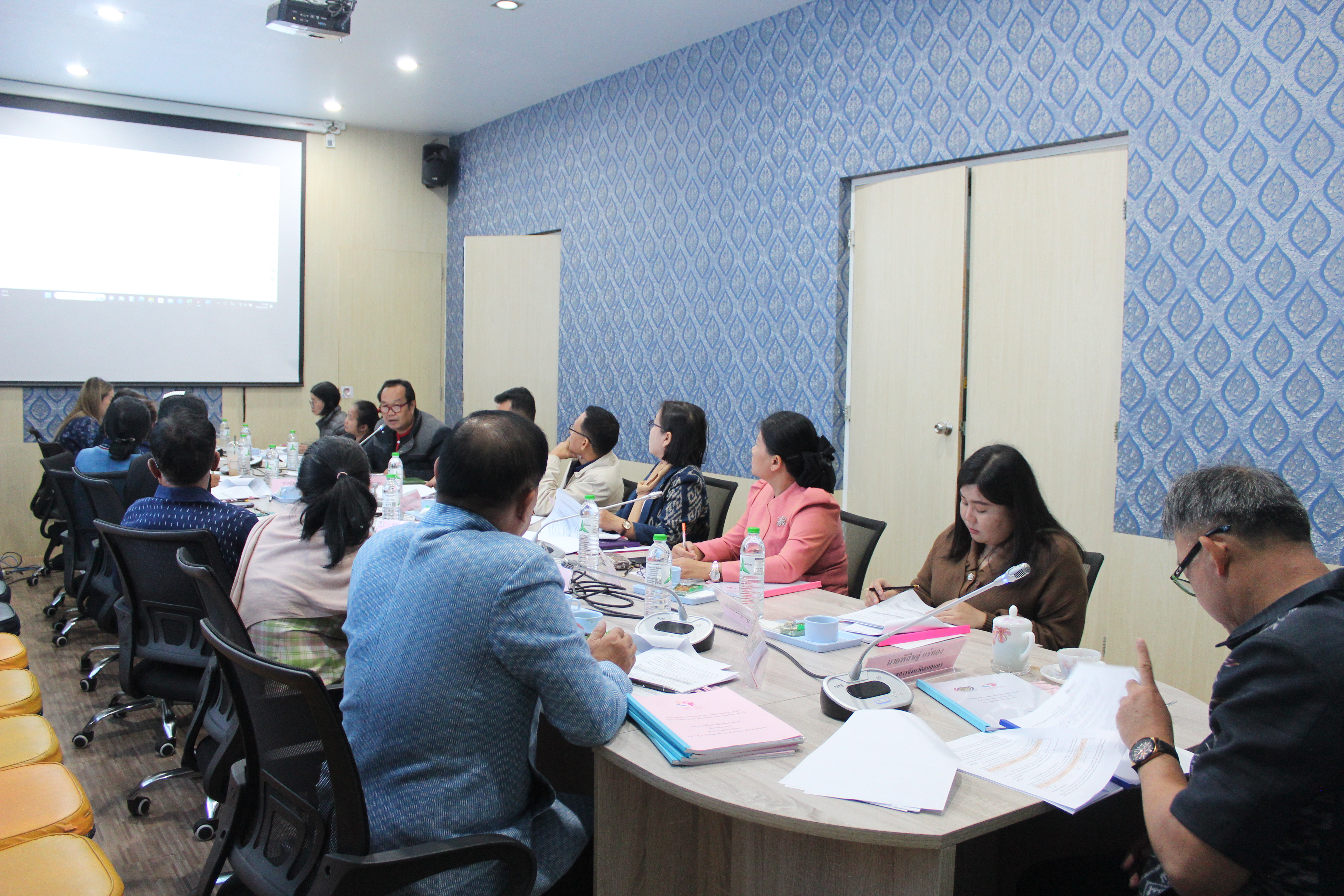📢พช.สกลนคร : ประชุมคณะอนุกรรมการบริหารกองทุนพัฒนาบทบาทสตรี ระดับจังหวัด จังหวัดสกลนคร ครั้งที่ ๑๐/๒๕๖๖ ณ ห้องประชุมสำนักงานเลขานุการคณะกรรมการบริหารกองทุนพัฒนาบทบาทสตรีจังหวัดสกลนคร