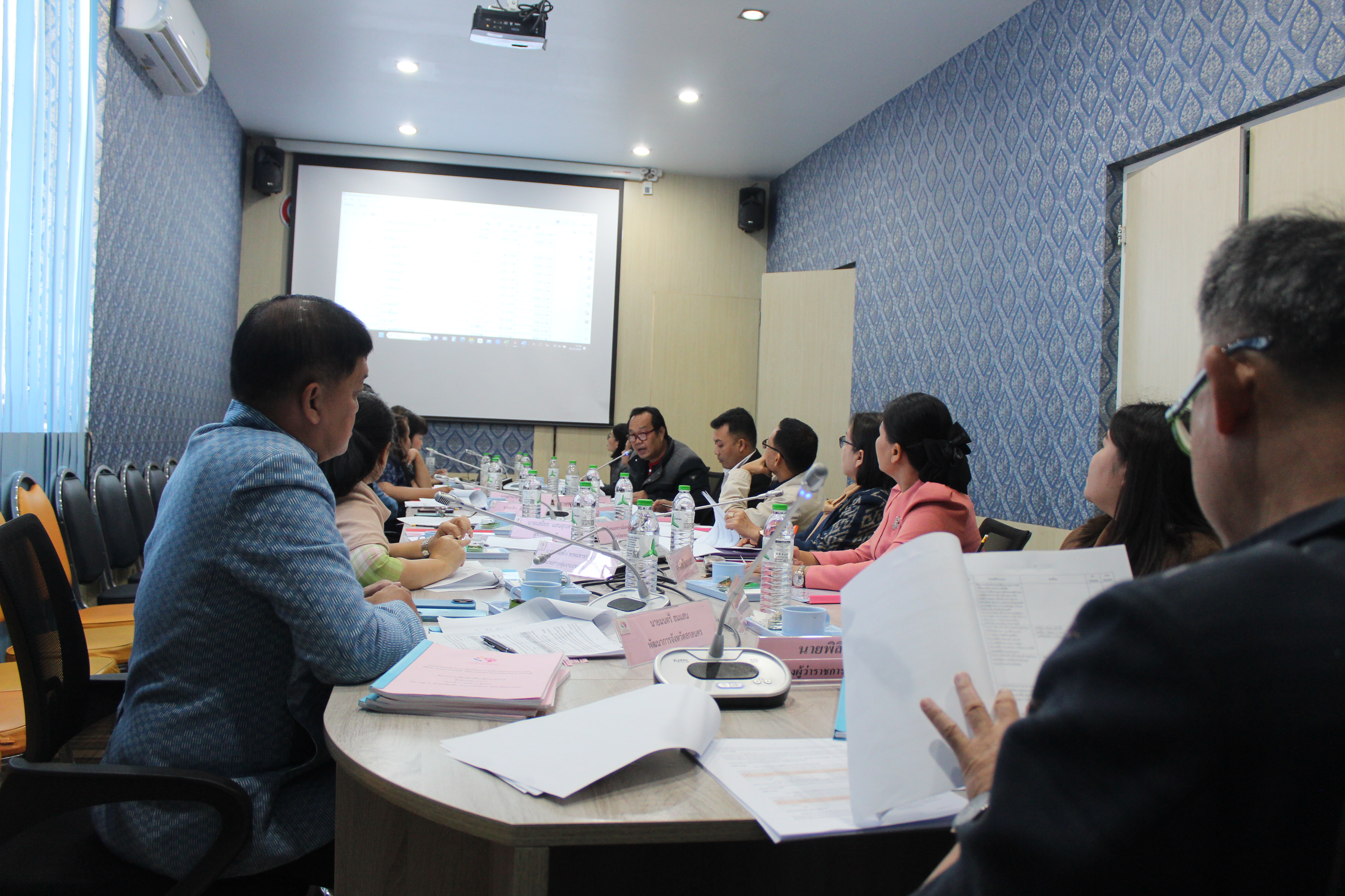 📢พช.สกลนคร : ประชุมคณะอนุกรรมการบริหารกองทุนพัฒนาบทบาทสตรี ระดับจังหวัด จังหวัดสกลนคร ครั้งที่ ๑๐/๒๕๖๖ ณ ห้องประชุมสำนักงานเลขานุการคณะกรรมการบริหารกองทุนพัฒนาบทบาทสตรีจังหวัดสกลนคร