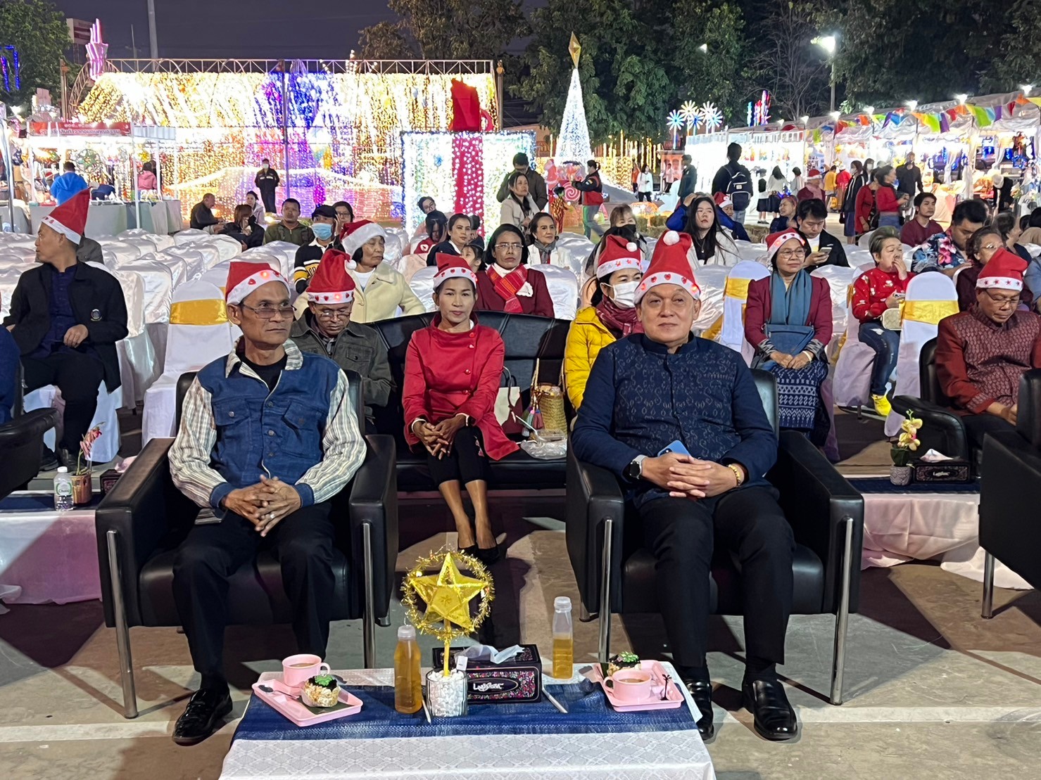 📢พช.สกลนคร : เปิดโครงการส่งเสริมงานประเพณีสำคัญจังหวัดสกลนคร ฮีต ๑๒ คอง ๑๔ เที่ยวได้ตลอดปี กิจกรรมสาธิต และจำหน่ายสินค้าจากชุมชนคุณธรรม และการแสดงศิลปวัฒนธรรม ณ ลานพระบรมราชานุสารรีย์ รัชกาลที่ ๕