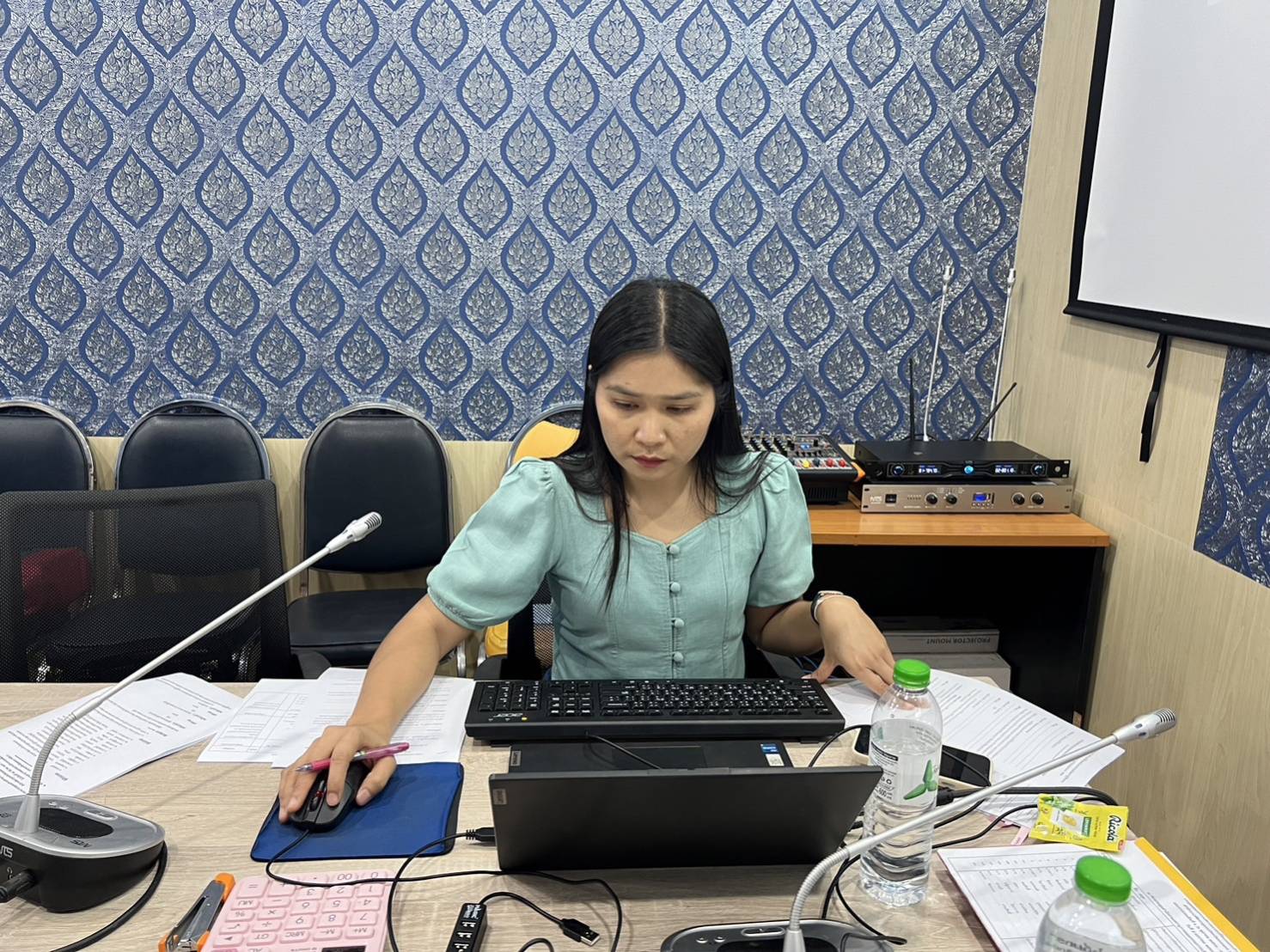 📢พช.สกลนคร : ทบทวนตัวชี้วัดและค่าเป้าหมายการประเมินผลการปฏิบัติราชการปีงบประมาณ พ.ศ. ๒๕๖๗ รอบการประเมินที่ ๑