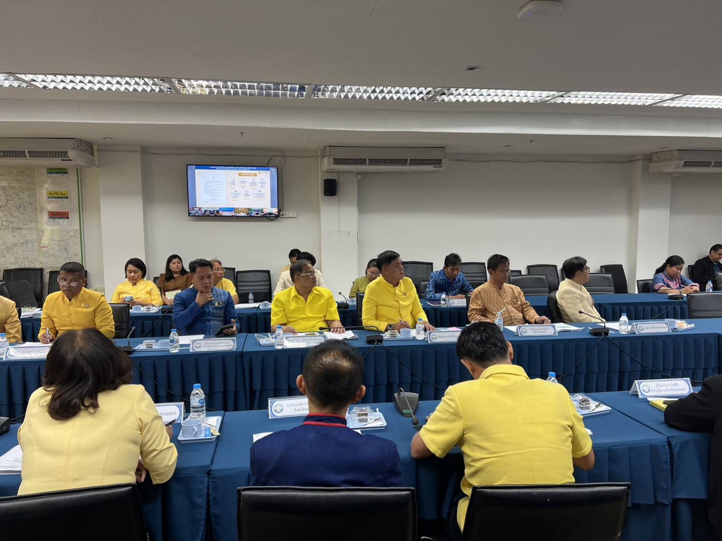 📢พช.สกลนคร : ร่วมการประชุมขับเคลื่อนและติดตามนโยบายของรัฐบาลและภารกิจสำคัญของปลัดกระทรวงมหาดไทยประจำปีงบประมาณ พ.ศ. 2567 (เดือนมกราคม 2567)ผ่านระบบวีดิทัศน์ทางไกล(vcs)