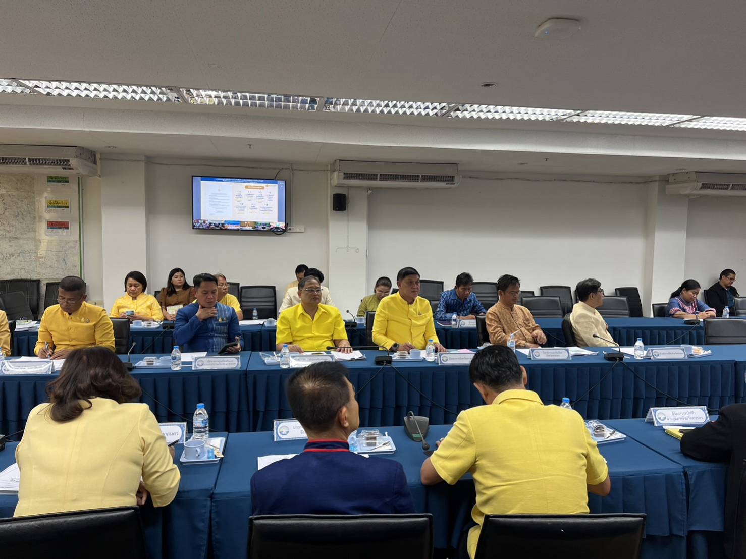 📢พช.สกลนคร : ร่วมการประชุมขับเคลื่อนและติดตามนโยบายของรัฐบาลและภารกิจสำคัญของปลัดกระทรวงมหาดไทยประจำปีงบประมาณ พ.ศ. 2567 (เดือนมกราคม 2567)ผ่านระบบวีดิทัศน์ทางไกล(vcs)