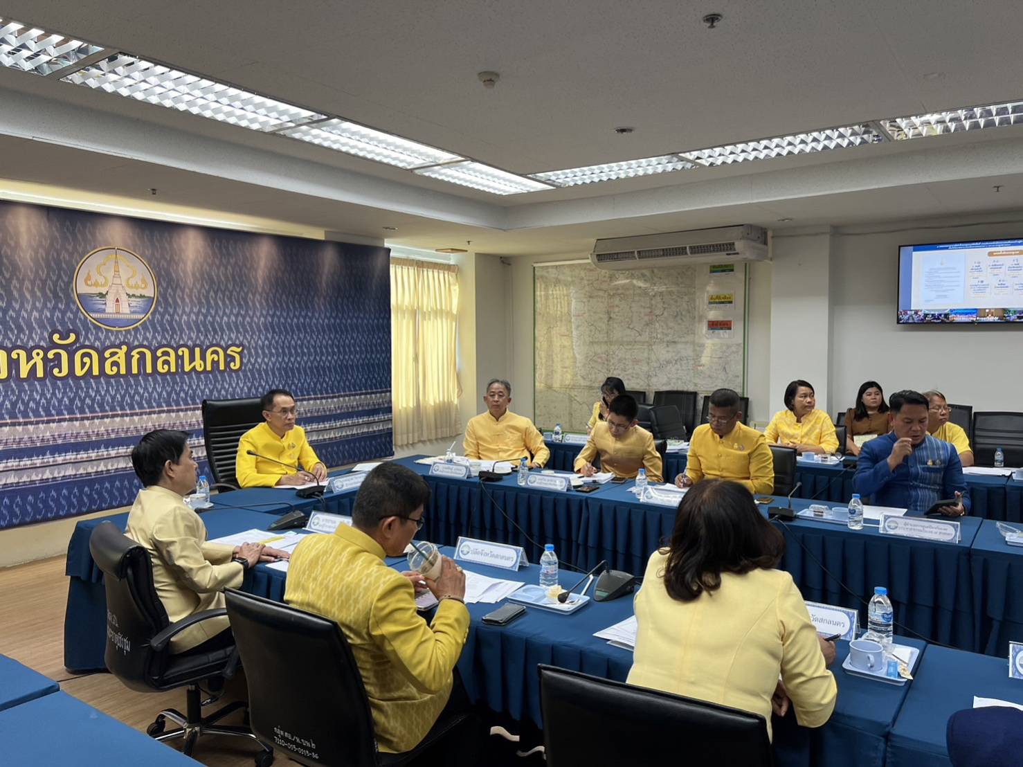 📢พช.สกลนคร : ร่วมการประชุมขับเคลื่อนและติดตามนโยบายของรัฐบาลและภารกิจสำคัญของปลัดกระทรวงมหาดไทยประจำปีงบประมาณ พ.ศ. 2567 (เดือนมกราคม 2567)ผ่านระบบวีดิทัศน์ทางไกล(vcs)