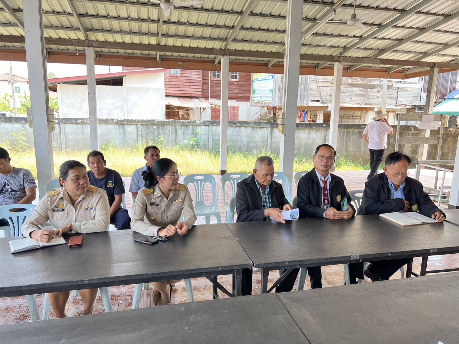 📢พช.สกลนคร : รับการติดตามความก้าวหน้าโครงการตามแผนปฏิบัติราชการประจำปีงบประมาณ พ.ศ.๒๕๖๖ “โครงการส่งเสริมพัฒนาคุณภาพชีวิตและเศรษฐกิจชุมชนฐานรากจังหวัดสกลนคร”