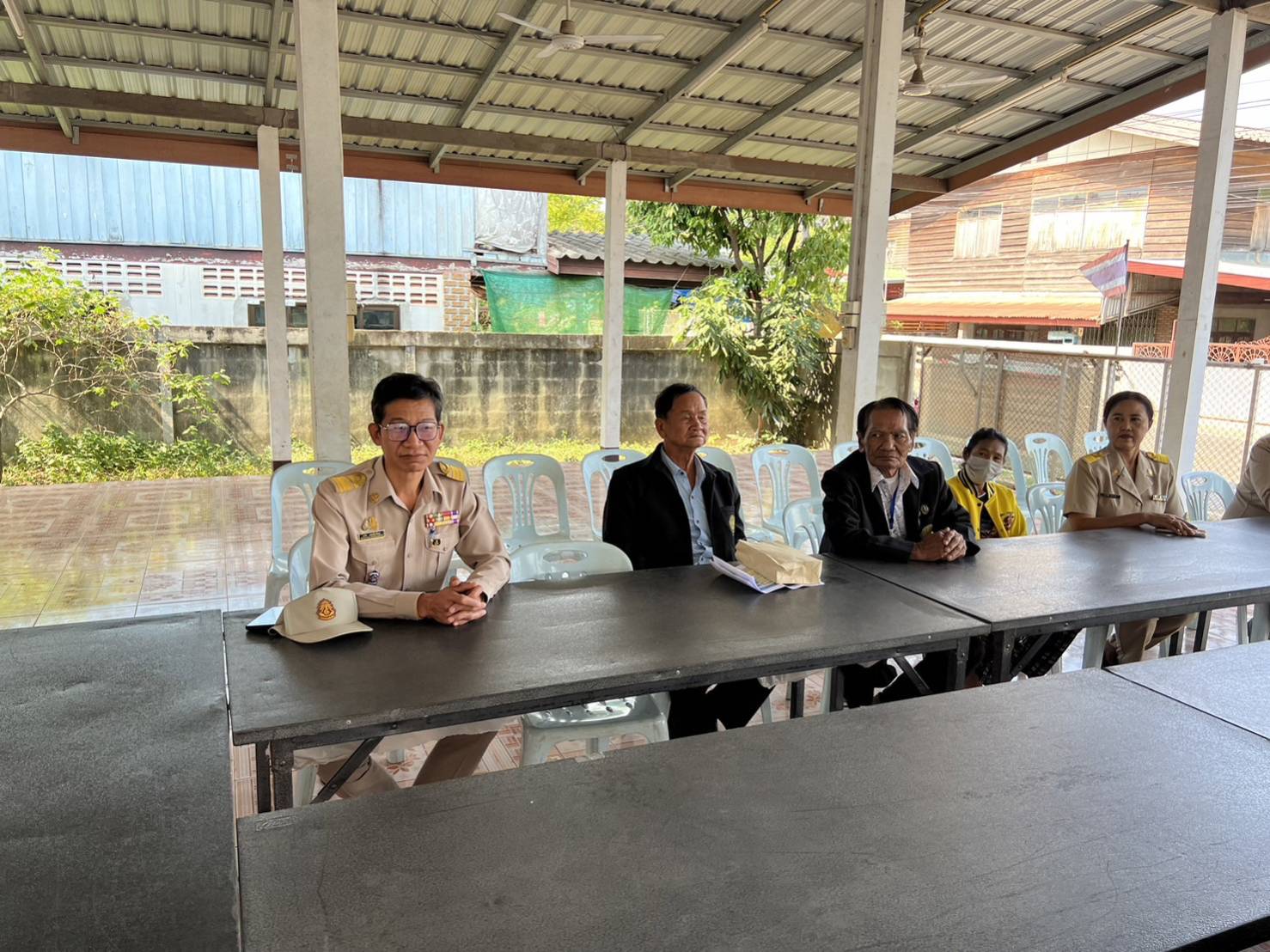 📢พช.สกลนคร : รับการติดตามความก้าวหน้าโครงการตามแผนปฏิบัติราชการประจำปีงบประมาณ พ.ศ.๒๕๖๖ “โครงการส่งเสริมพัฒนาคุณภาพชีวิตและเศรษฐกิจชุมชนฐานรากจังหวัดสกลนคร”