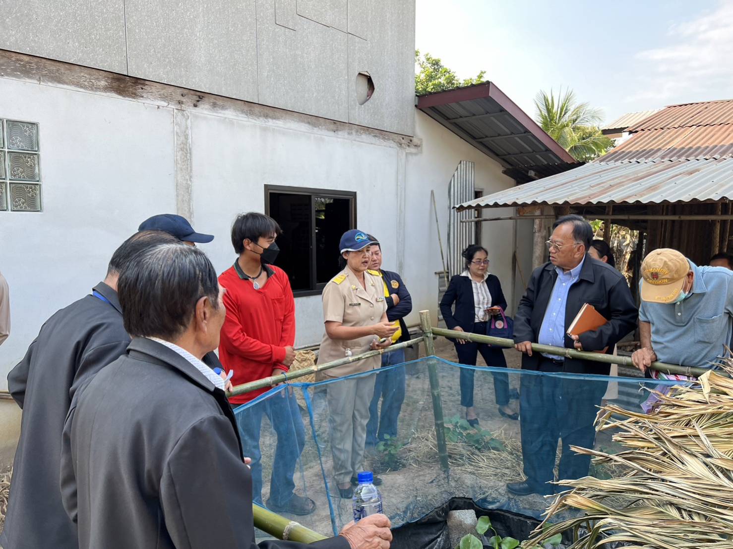 📢พช.สกลนคร : รับการติดตามความก้าวหน้าโครงการตามแผนปฏิบัติราชการประจำปีงบประมาณ พ.ศ.๒๕๖๖ “โครงการส่งเสริมพัฒนาคุณภาพชีวิตและเศรษฐกิจชุมชนฐานรากจังหวัดสกลนคร”