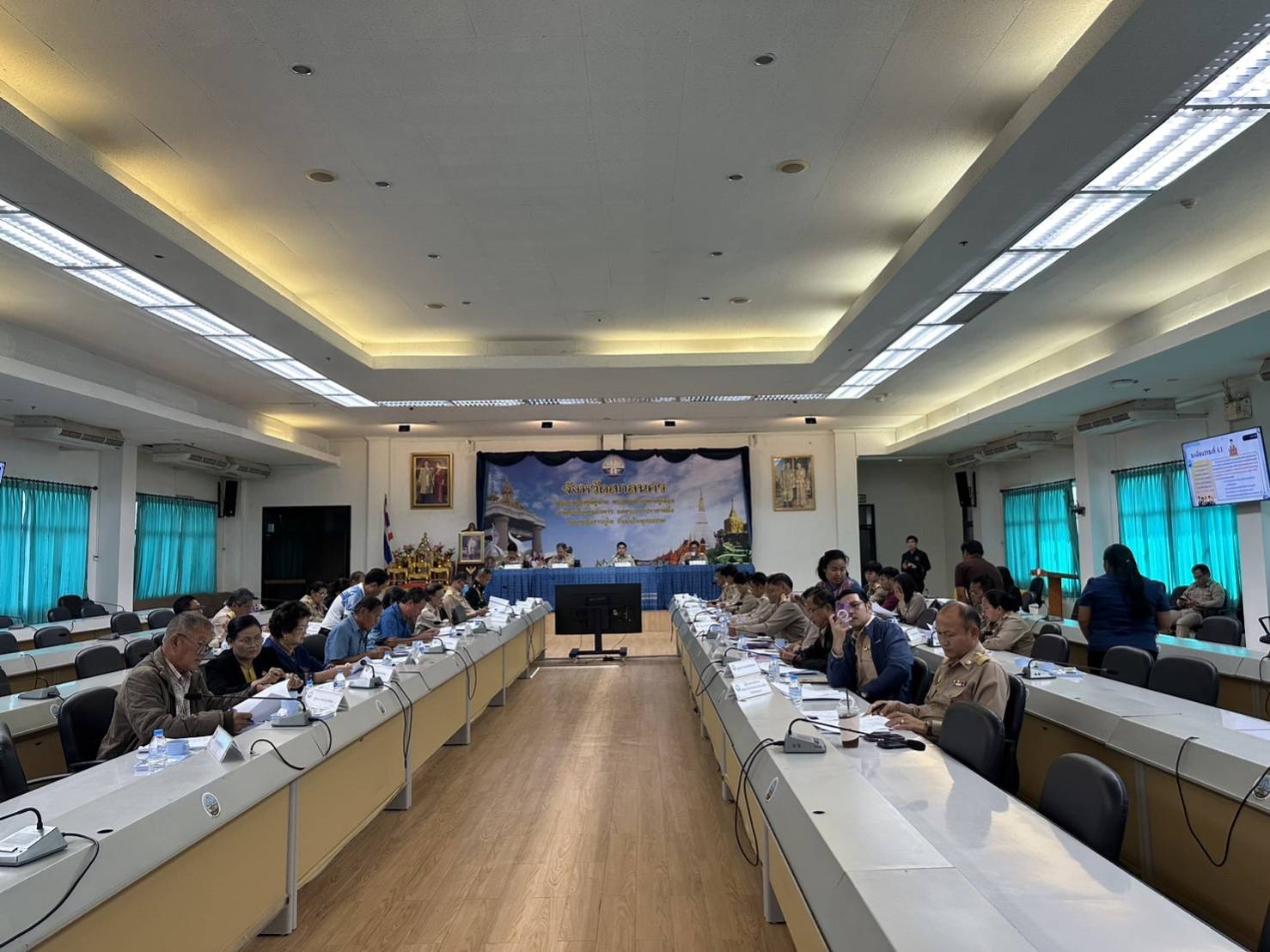 📢พช.สกลนคร : ร่วมประชุมคณะกรรมการบริหารงานจังหวัดแบบบูรณาการ (ก.บ.จ.) จังหวัดสกลนคร ครั้งที่ 1/2567