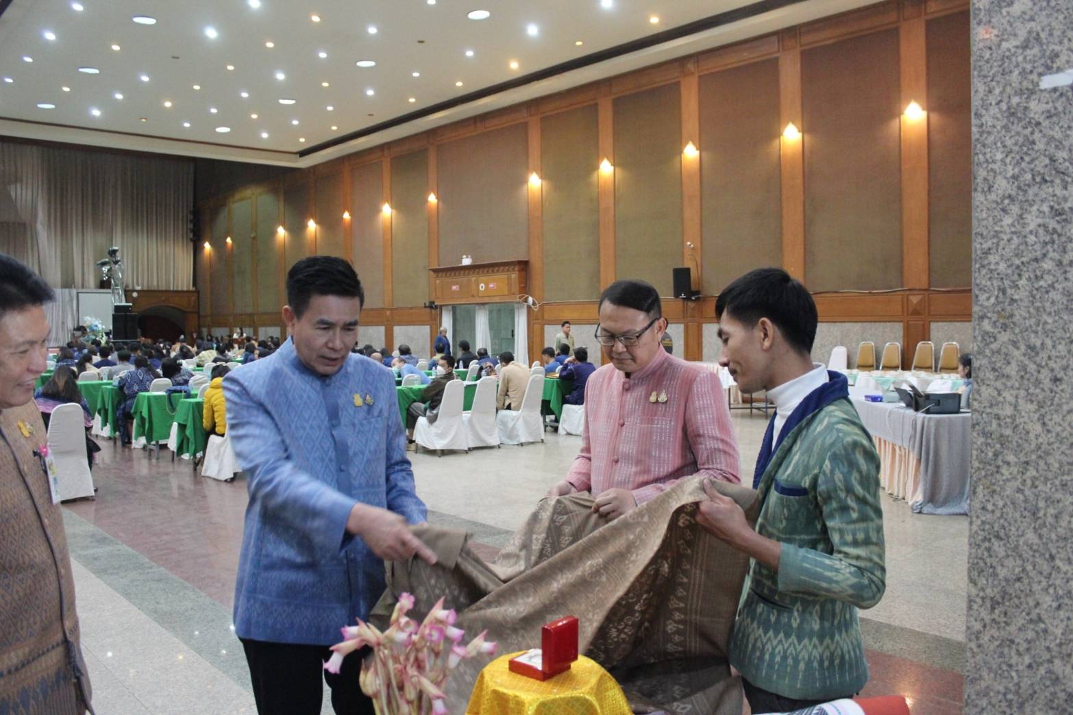 📢พช.สกลนคร : กรมการพัฒนาชุมชน ประชุมเชิงปฏิบัติการตรวจติดตามผลการดำเนินงานของหน่วยรับตรวจรายไตรมาส เขตตรวจราชการที่ ๑๑