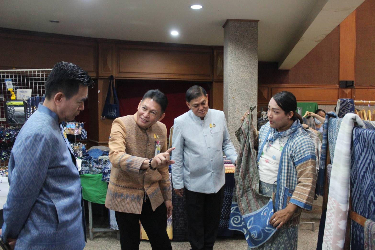 📢พช.สกลนคร : กรมการพัฒนาชุมชน ประชุมเชิงปฏิบัติการตรวจติดตามผลการดำเนินงานของหน่วยรับตรวจรายไตรมาส เขตตรวจราชการที่ ๑๑