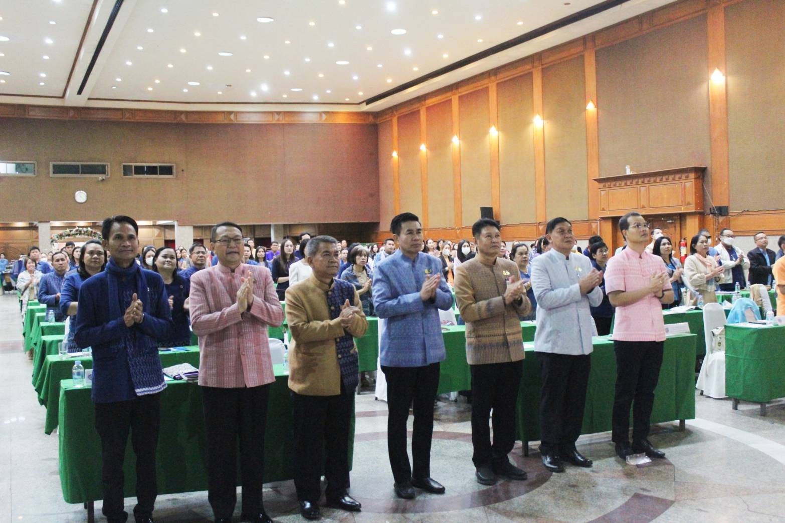 📢พช.สกลนคร : กรมการพัฒนาชุมชน ประชุมเชิงปฏิบัติการตรวจติดตามผลการดำเนินงานของหน่วยรับตรวจรายไตรมาส เขตตรวจราชการที่ ๑๑