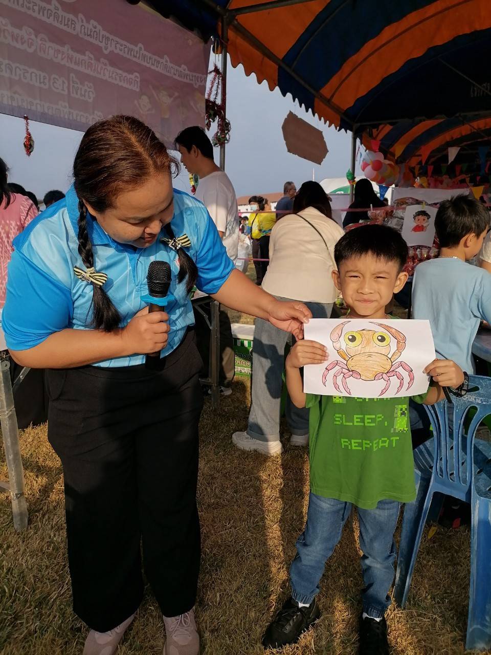 📢พช.สกลนคร : มองโลกกว้าง คิดสร้างสรรค์ เคารพความแตกต่าง ร่วมกันสร้างประชาธิปไตย