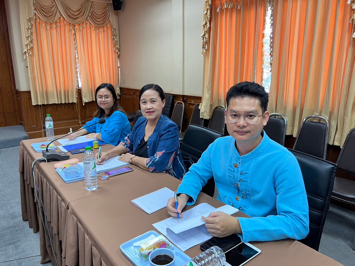 📢พช.สกลนคร : กองทุนแม่ของแผ่นดินจังหวัดสกลนคร ๔๔๓ แห่ง พร้อมป้องกันและแก้ไขปัญหายาเสพติดในหมู่บ้าน/ชุมชน