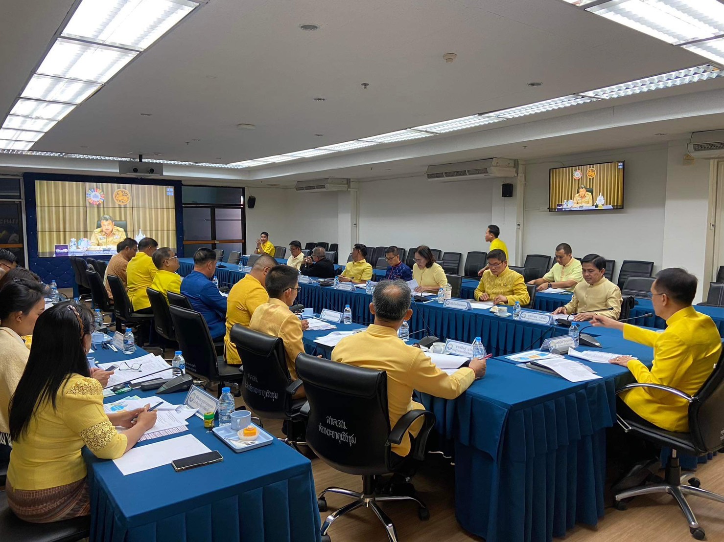 📢พช.สกลนคร : ร่วมการประชุมขับเคลื่อนและติดตามนโยบายของรัฐบาลและภารกิจสำคัญของปลัดกระทรวงมหาดไทยประจำปีงบประมาณ พ.ศ. 2567 (เดือนมกราคม 2567)ผ่านระบบวีดิทัศน์ทางไกล(vcs)