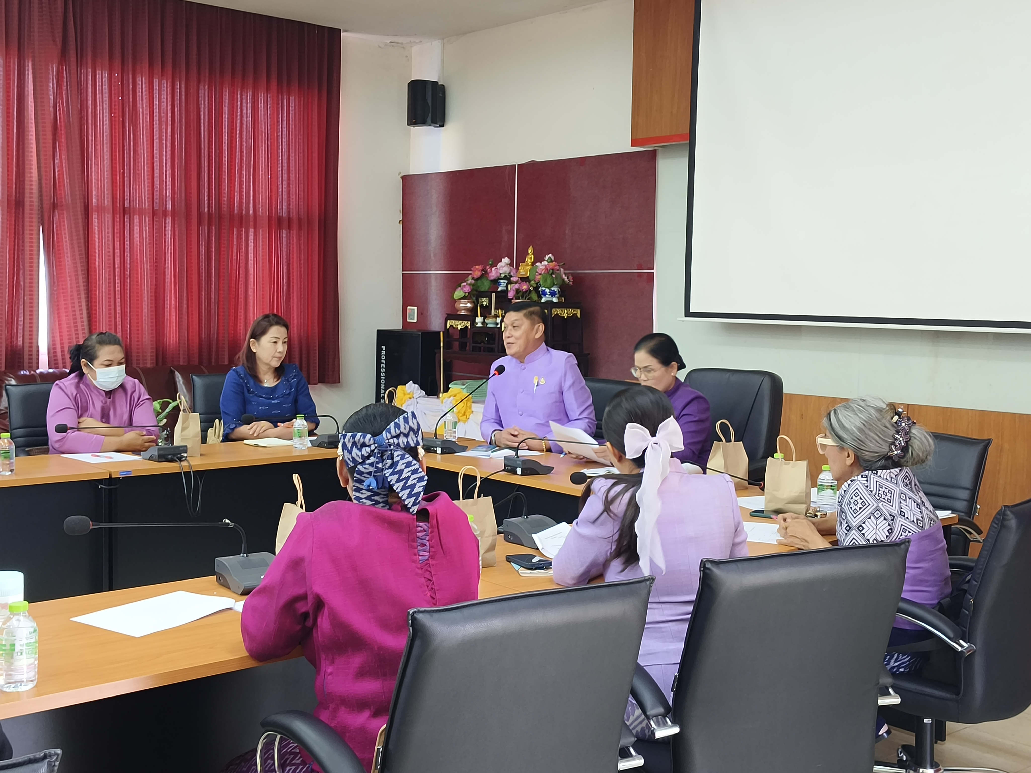 📢พช.สกลนคร : ประชุมคณะกรรมการพัฒนาสตรีจังหวัดสกลนคร(กพสจ.) ครั้งที่ ๑/๒๕๖๗