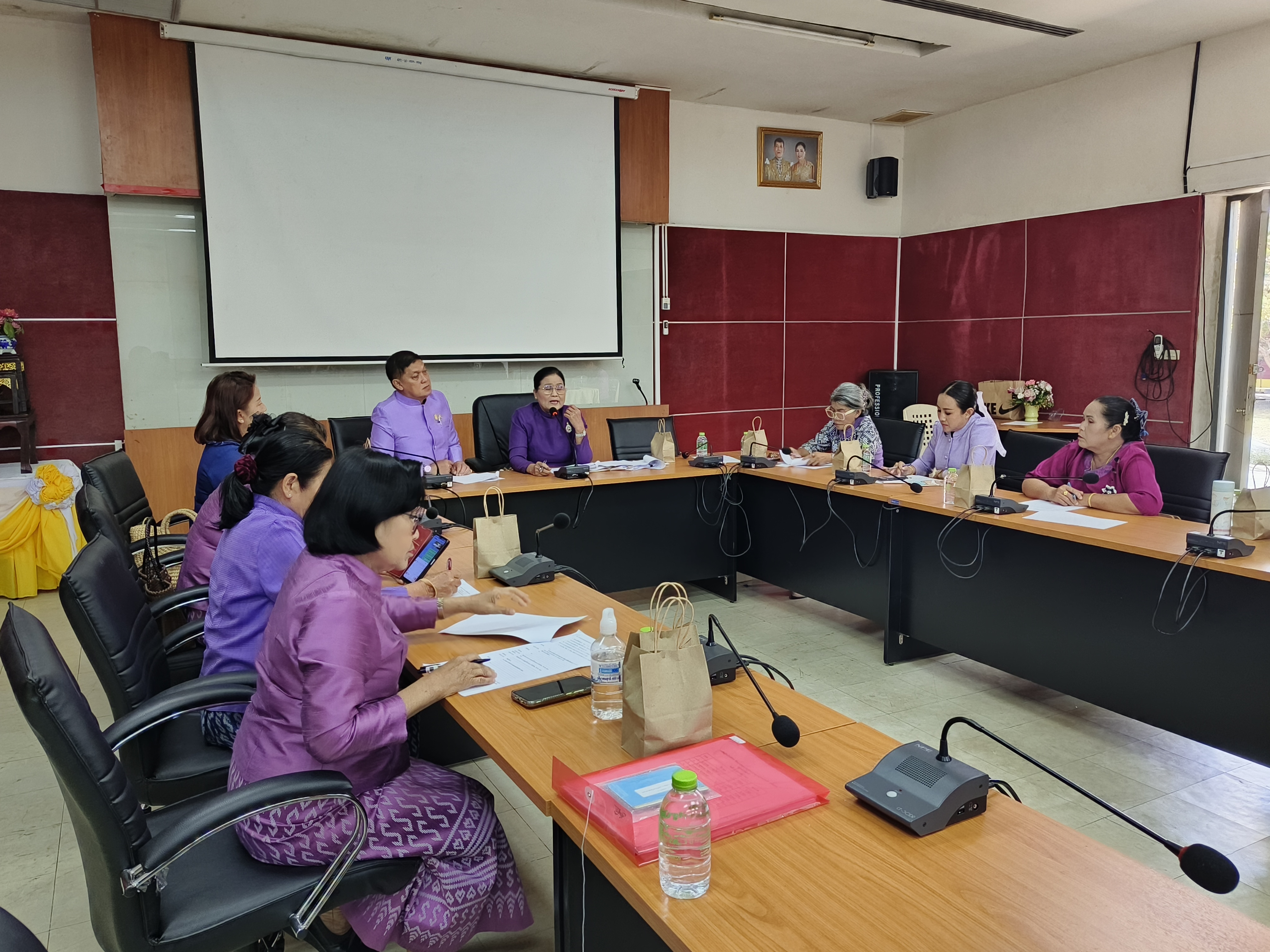 📢พช.สกลนคร : ประชุมคณะกรรมการพัฒนาสตรีจังหวัดสกลนคร(กพสจ.) ครั้งที่ ๑/๒๕๖๗