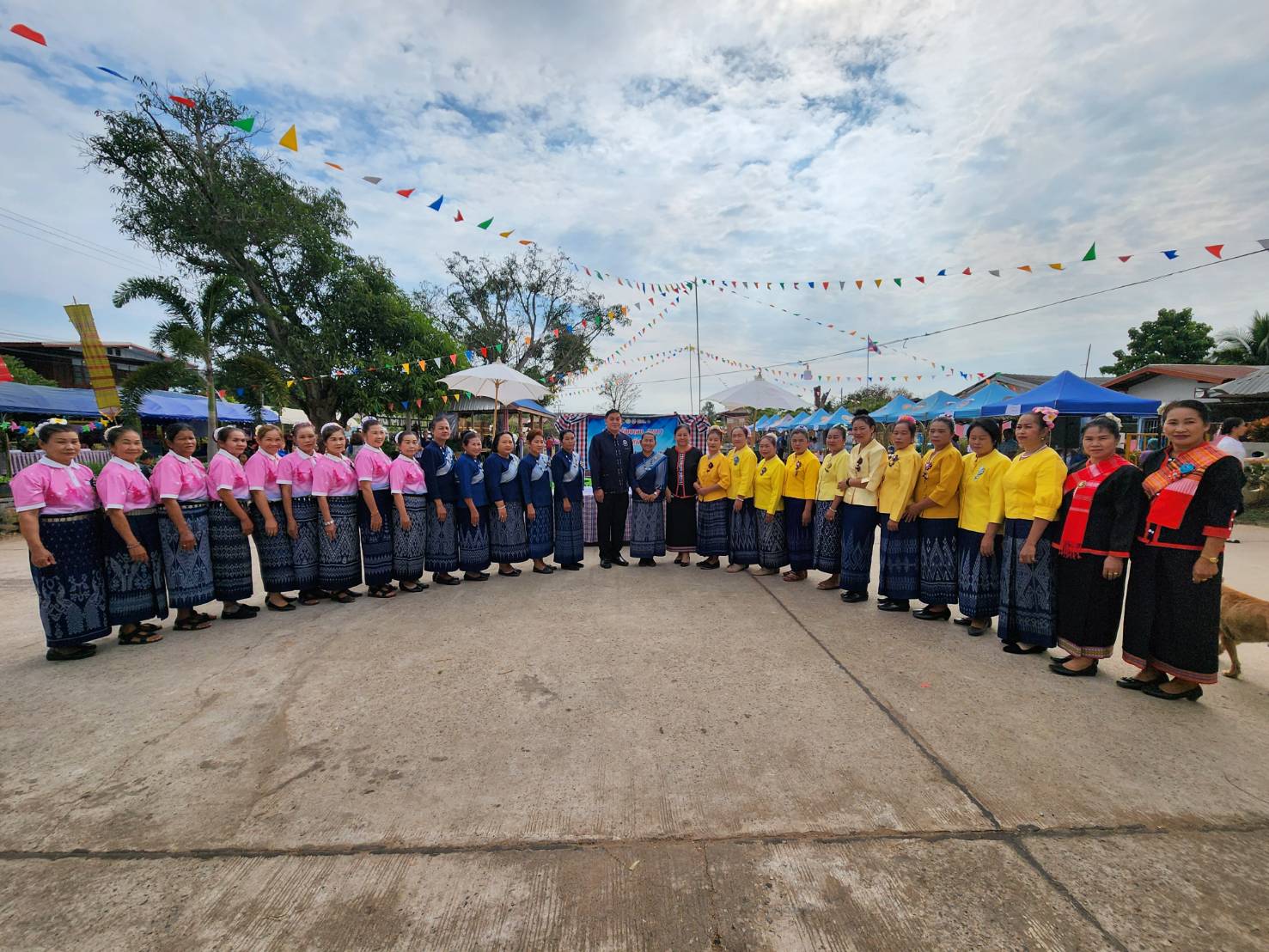📢พช.สกลนคร : เปิดหมู่บ้านท่องเที่ยวเชิงสร้างสรรค์ (D – HOPE) “ภูผาทองเทรล ๒๐๒๔” และหมู่บ้านยั่งยืน ตามแนวทาง Waricchaphum Model : วิถีแห่งการพัฒนาที่ยั่งยืน เฉลิมพระเกียรติพระบาทสมเด็จ พระเจ้าอยู่หัว เนื่องในโอกาสมหามงคลเฉลิมพระชนมพรรษา ๖ รอบ ๒๘ กรกฎาคม ๒๕๖๗