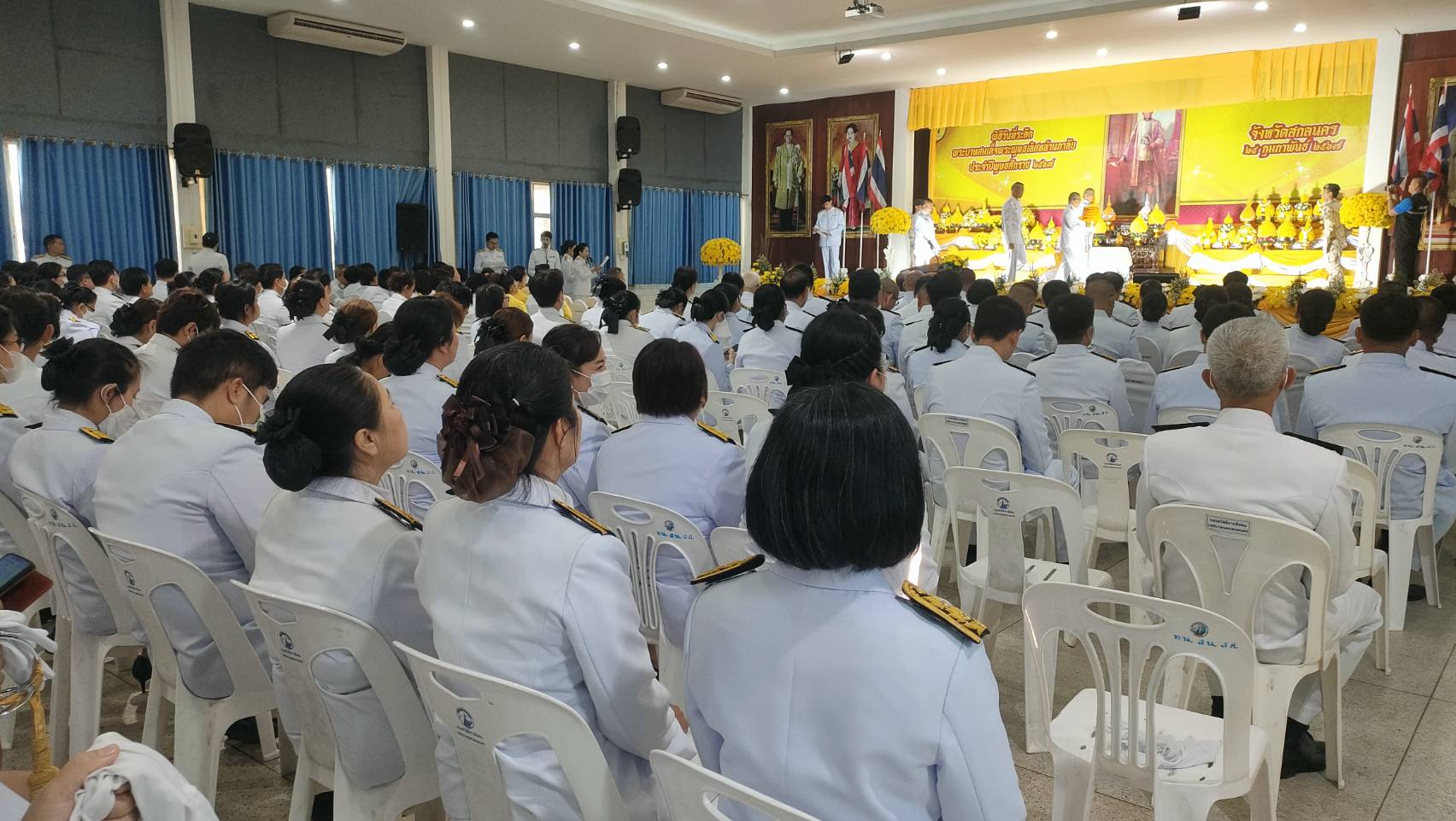 📢พช.สกลนคร : จัดพิธี “วันที่ระลึกพระบาทสมเด็จพระพุทธเลิศหล้านภาลัย ๒๕๗ แห่งวันพระราชสมภพ