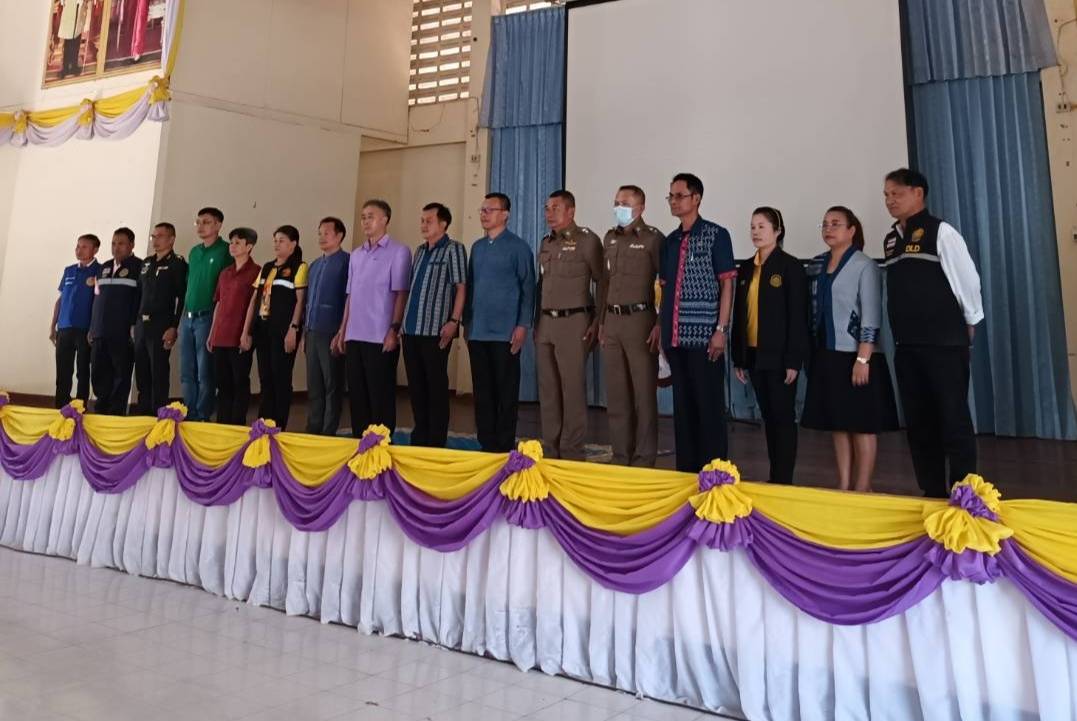 📢พช.สกลนคร : ร่วมกิจกรรม”ตลาดนัดแก้หนี้” ประจำเดือนกุมภาพันธ์ ๒๕๖๗ พื้นที่อำเภอโพนนาแก้ว จังหวัดสกลนคร