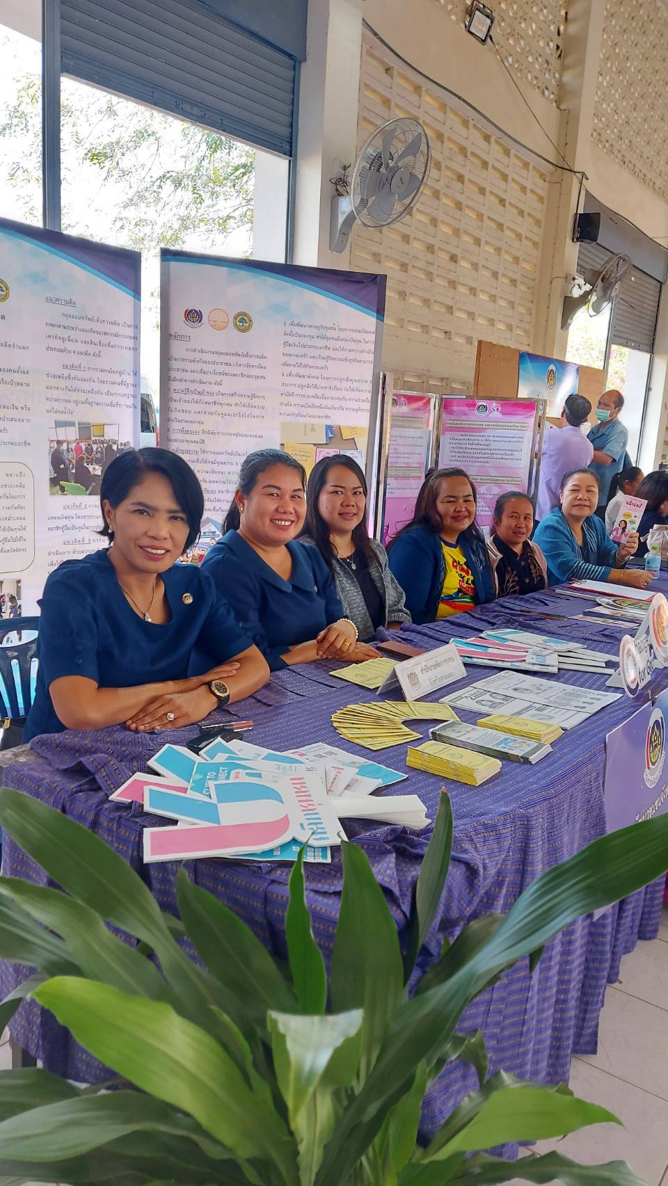 📢พช.สกลนคร : ร่วมกิจกรรม”ตลาดนัดแก้หนี้” ประจำเดือนกุมภาพันธ์ ๒๕๖๗ พื้นที่อำเภอโพนนาแก้ว จังหวัดสกลนคร