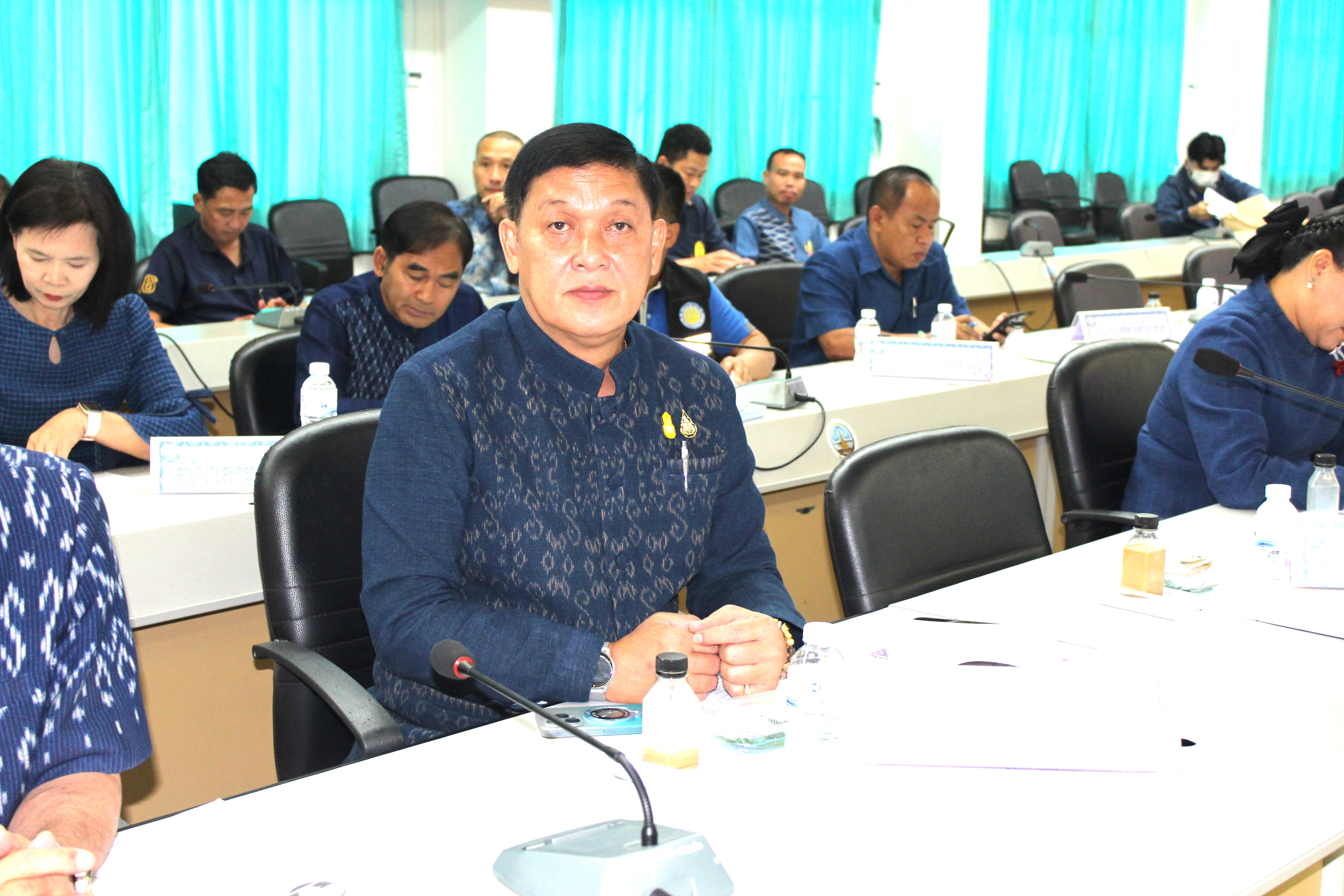 📢พช.สกลนคร : ร่วมประชุมการติดตามความคืบหน้าการขับเคลื่อนจังหวัดที่มีผลสัมฤทธิ์สูง